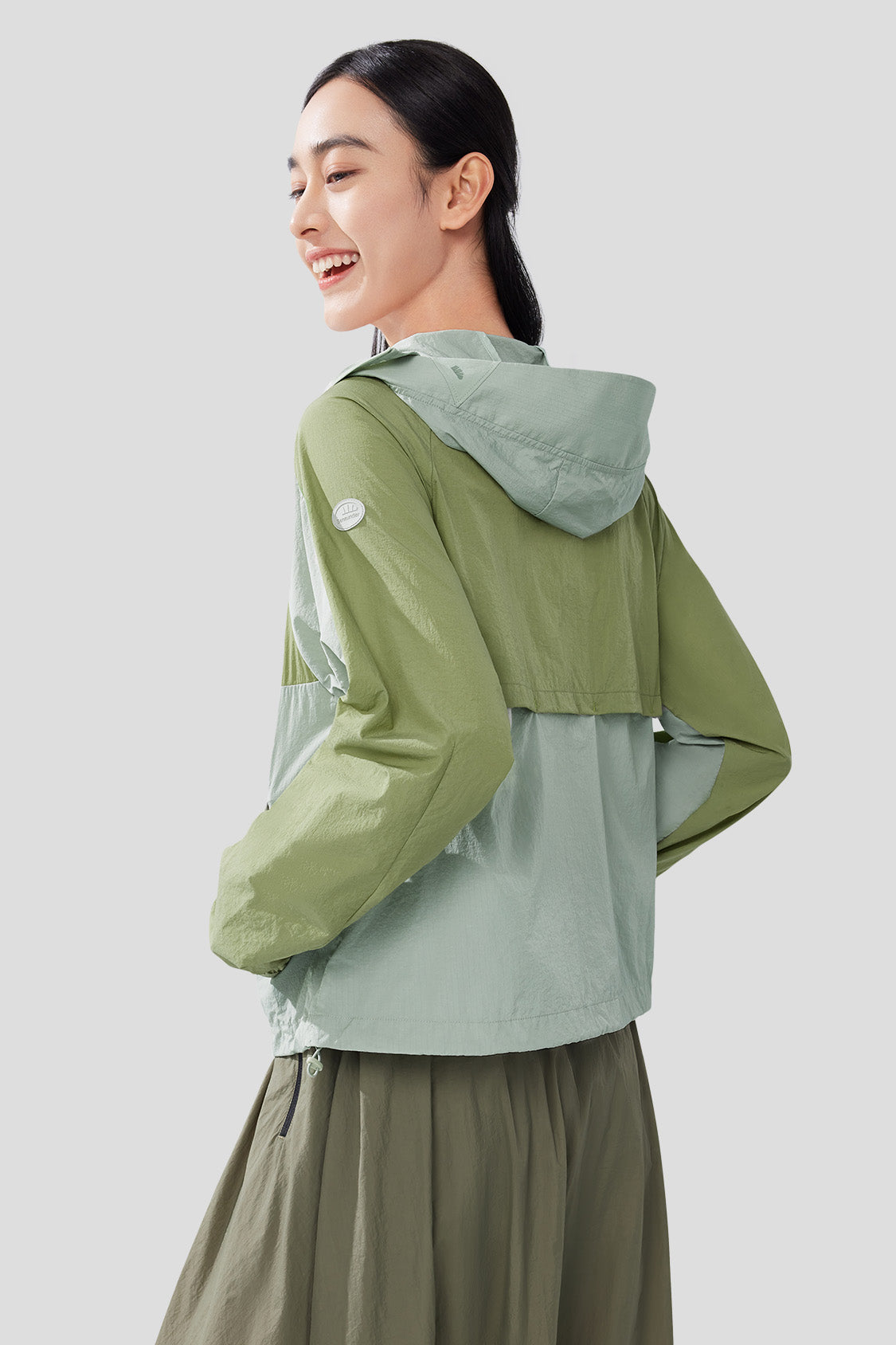 Women's UPF50+ Sun Protection Jacket - Lightweight & Breathable UV Shirt for Outdoor Activities, Hiking, Beach & Travel