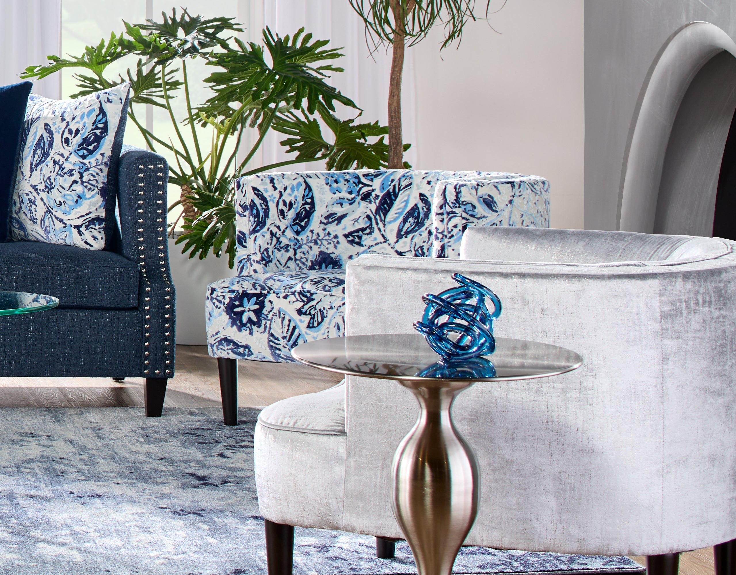 Roundhill Furniture Isla Chenille Oversized Barrel Accent Chair with Arms - Plush Living Room Seating in Lyanna Indigo | Perfect for Cozy Reading Nooks, Lounge Areas & Home Theater Seating