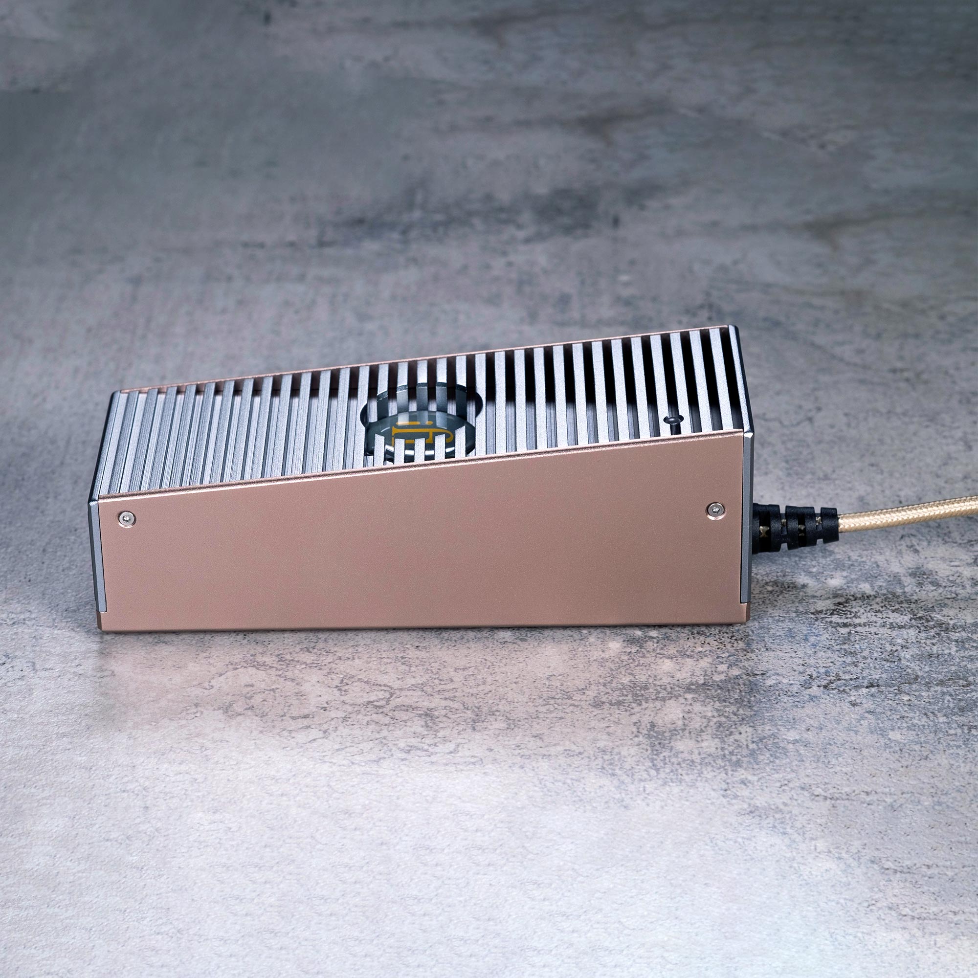iFi Audio iPower Elite - Ultra-Low Noise Power Supply for Hi-Fi Systems, DACs, and Headphone Amps - Perfect for Audiophiles and Home Theater Setups