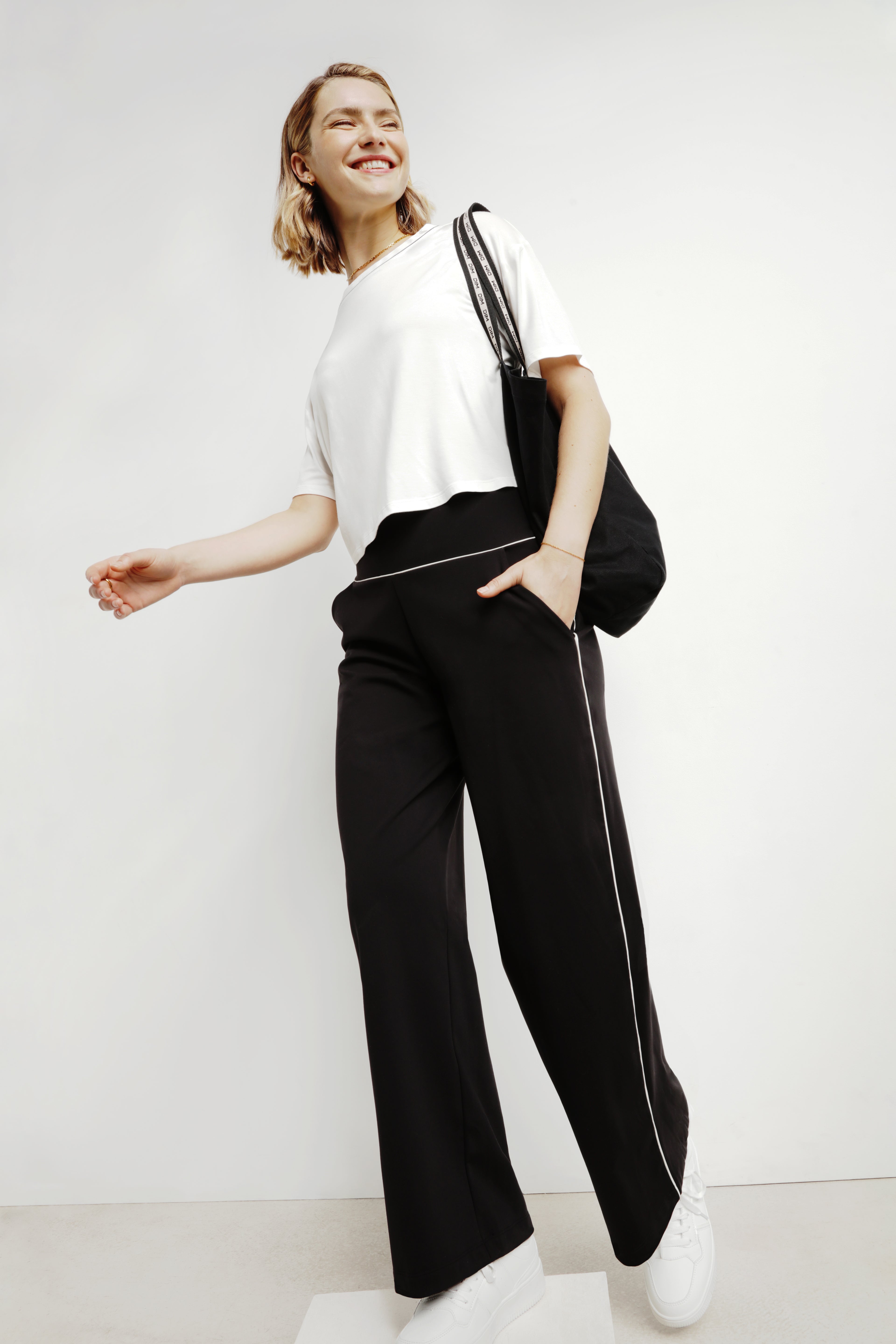 Stretch Jersey Wide Leg Sport Pants for Women - Black | Comfortable & Breathable for Yoga, Running & Casual Wear