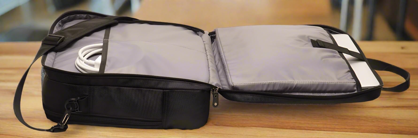 Official Alabama Laptop Messenger Bag - Durable Computer Bag for Work, School, and Travel - Perfect for Professionals and Students