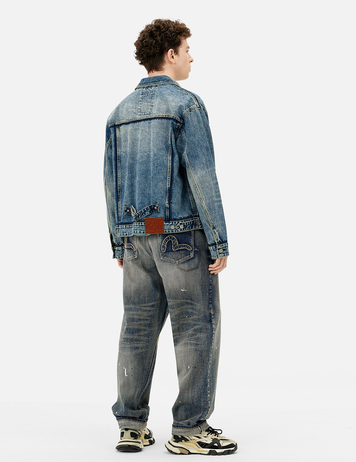 Vintage Washed Seagull Appliqué Embroidery Relaxed Fit Denim Jacket for Women - Casual Streetwear, Spring Fall Layering, Boho Chic Outfits