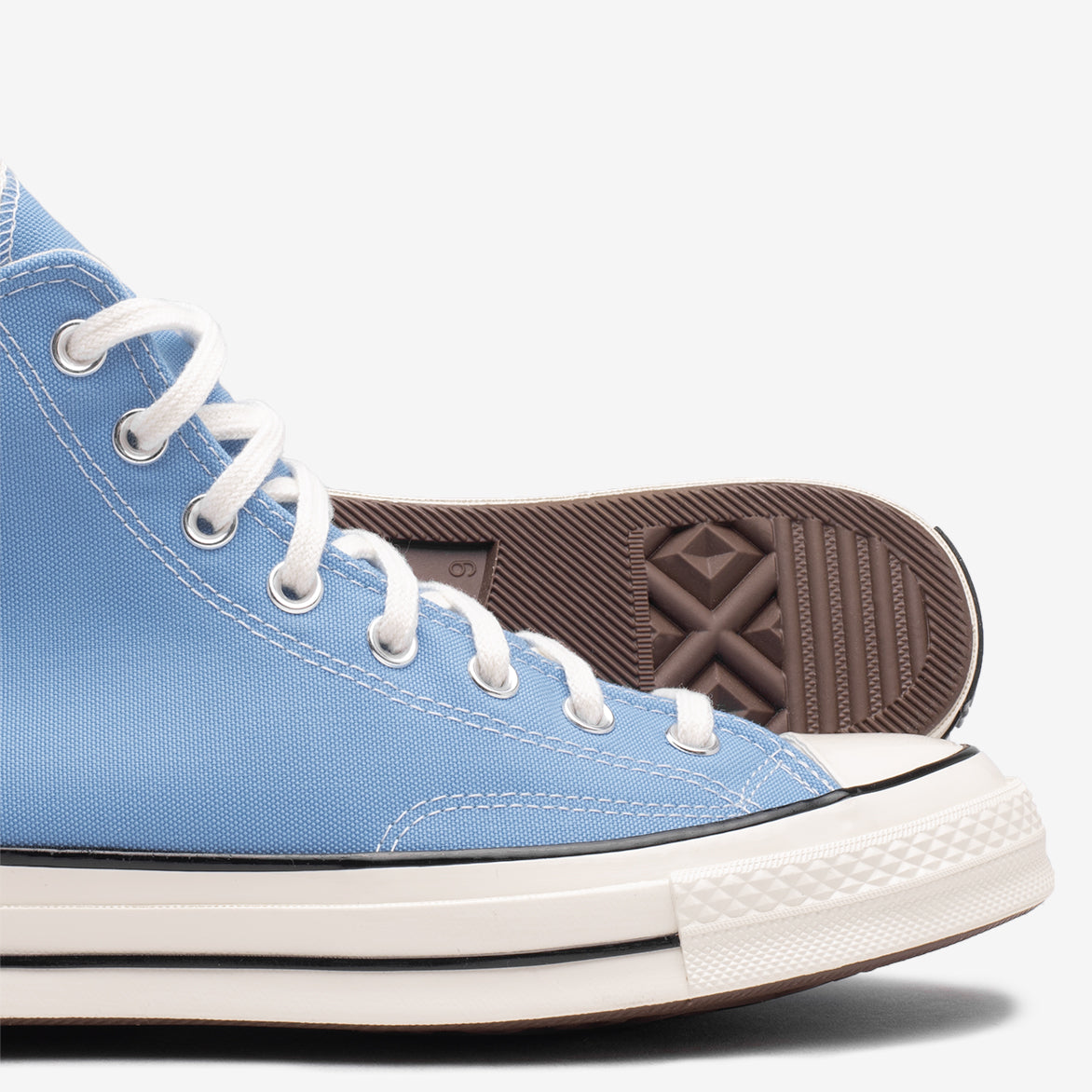 Chuck 70 High Top Vintage Canvas Sneakers in University Blue - Classic Retro Basketball Shoes for Men & Women | Perfect for Casual Wear, Street Style & Vintage Fashion Outfits