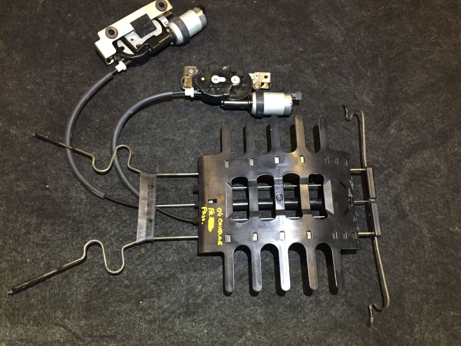2003-2006 Porsche Cayenne Front Right Passenger Seat Power Lumbar Pump Motor - Replacement Part for Comfort & Support While Driving