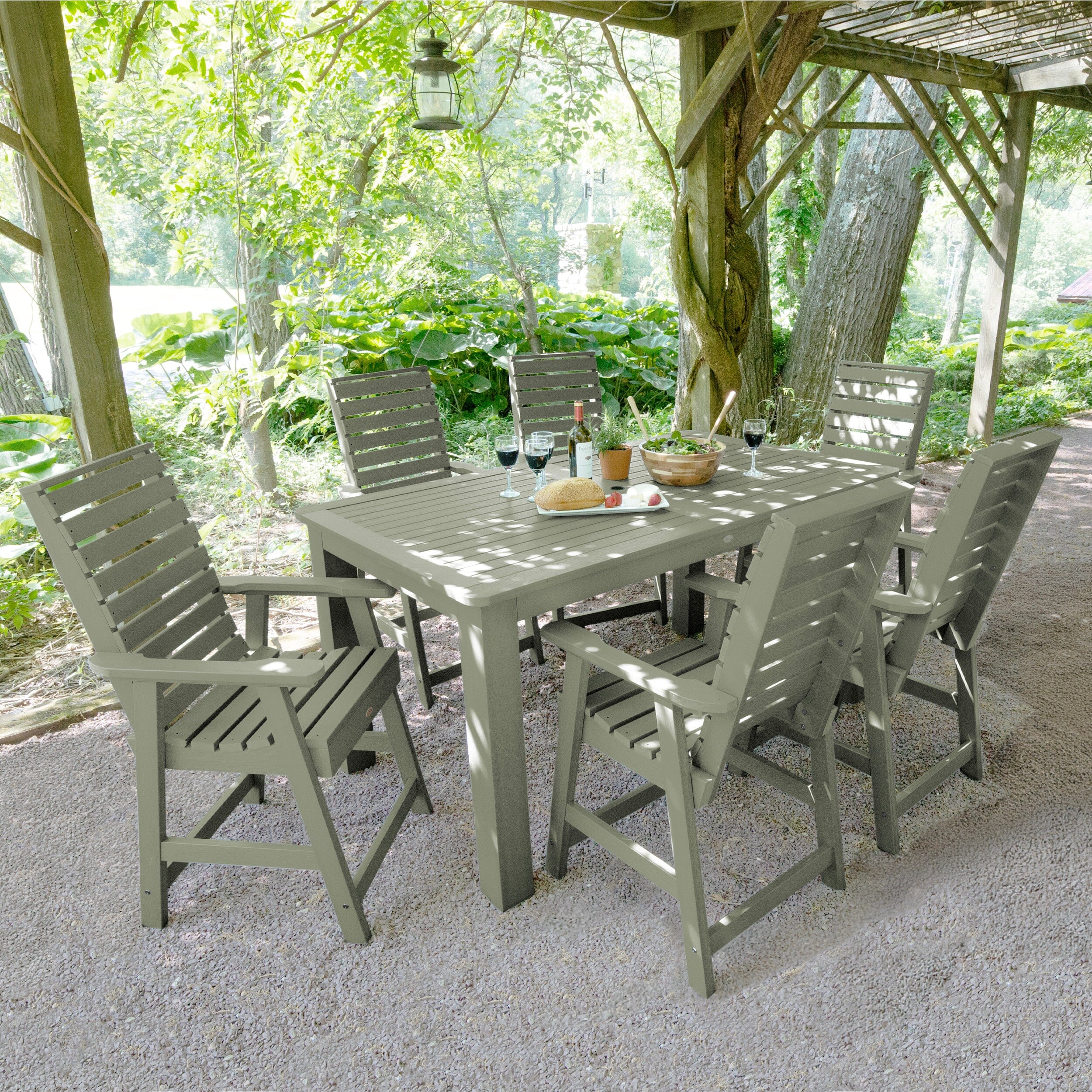 Weatherly 7-Piece Rectangular Dining Set - 42