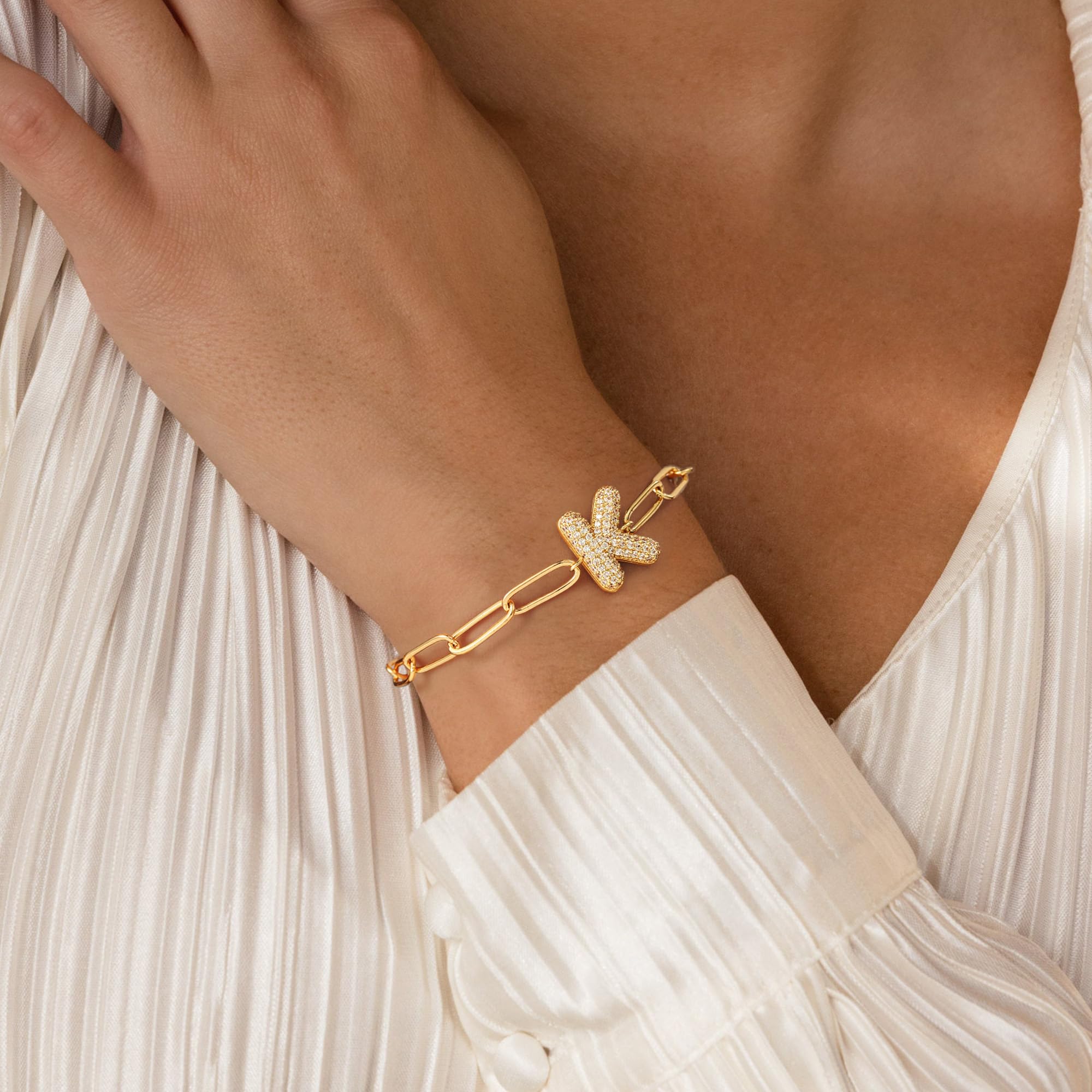 18K Gold Plated Initial Bracelet for Women - Personalized A-Z CZ Bubble Letter Dainty Gold Bracelet | Elegant Jewelry Gift for Teen Girls, Bridesmaids, Birthday & Special Occasions | Perfect for Everyday Wear, Parties & Gifting