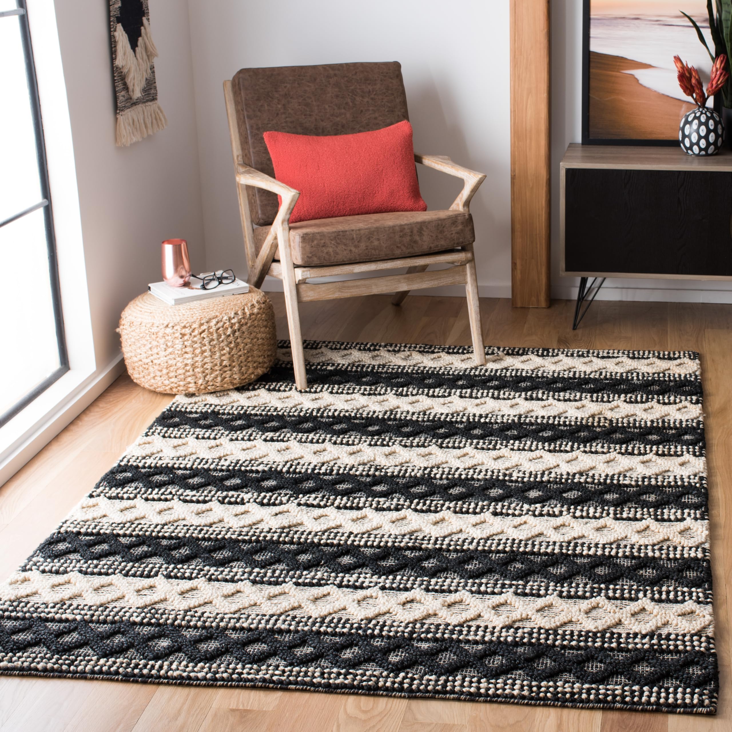 SAFAVIEH Handmade Boho Moroccan Tribal Jute Rug 4' x 6' - Natural Fiber Collection in Black & Ivory | Non-Slip Accent Rug for High Traffic Areas | Perfect for Entryway, Living Room, Bedroom & Boho Decor (NF568Z)
