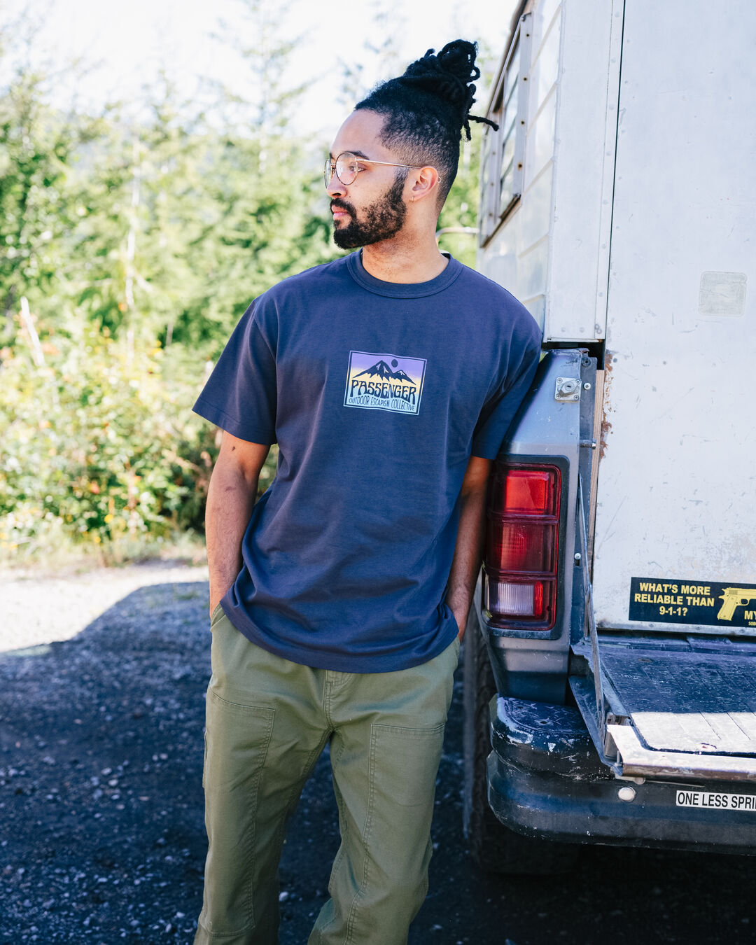 Organic Relaxed Fit T-Shirt for Men & Women - Soft Cotton Comfortable Casual Tee - Charcoal Grey | Perfect for Everyday Wear, Lounging & Outdoor Activities