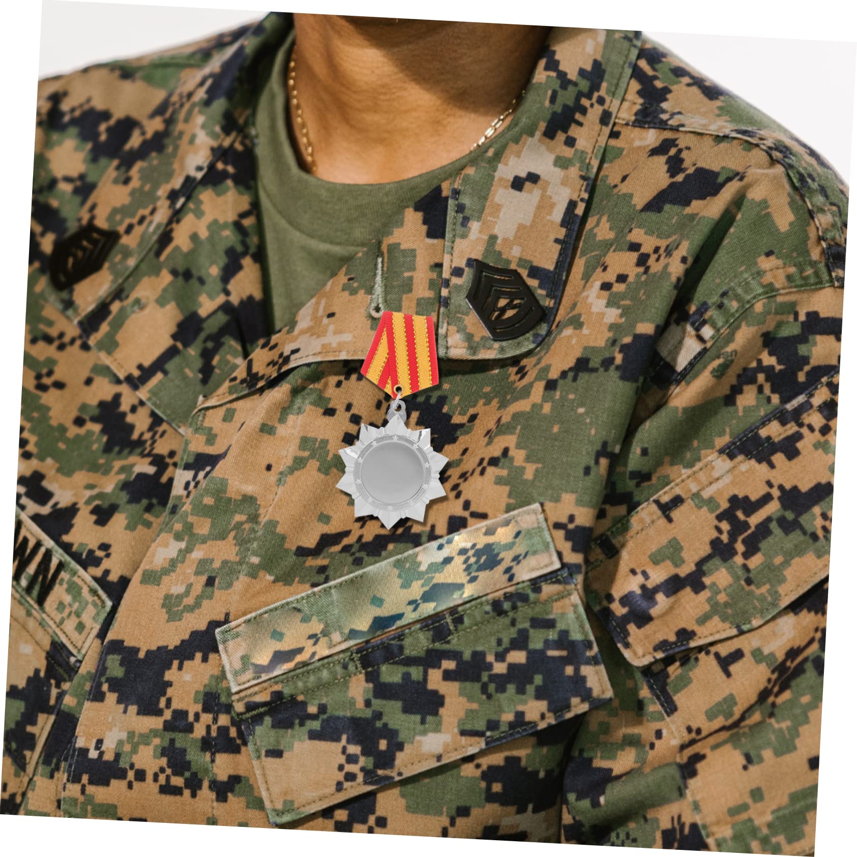 BESPORTBLE 15 Pcs Veteran Medal Award Badges - Patriotic Military Service Medals, Memorial Party Decorations & Collectible Cloth Badges for Veterans Day, Memorial Day & Military Themed Events