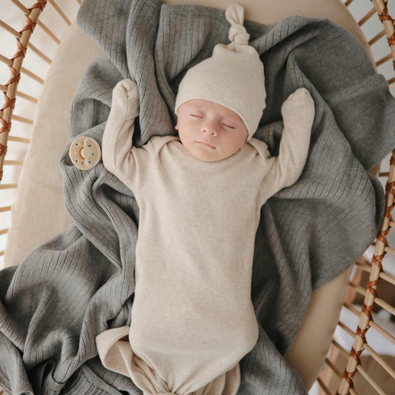 Mushie Knitted Ribbed Baby Blanket - Soft Organic Cotton Newborn Swaddle Blanket for Boys & Girls - Perfect for Nursery, Stroller, Car Seat & Photo Shoots
