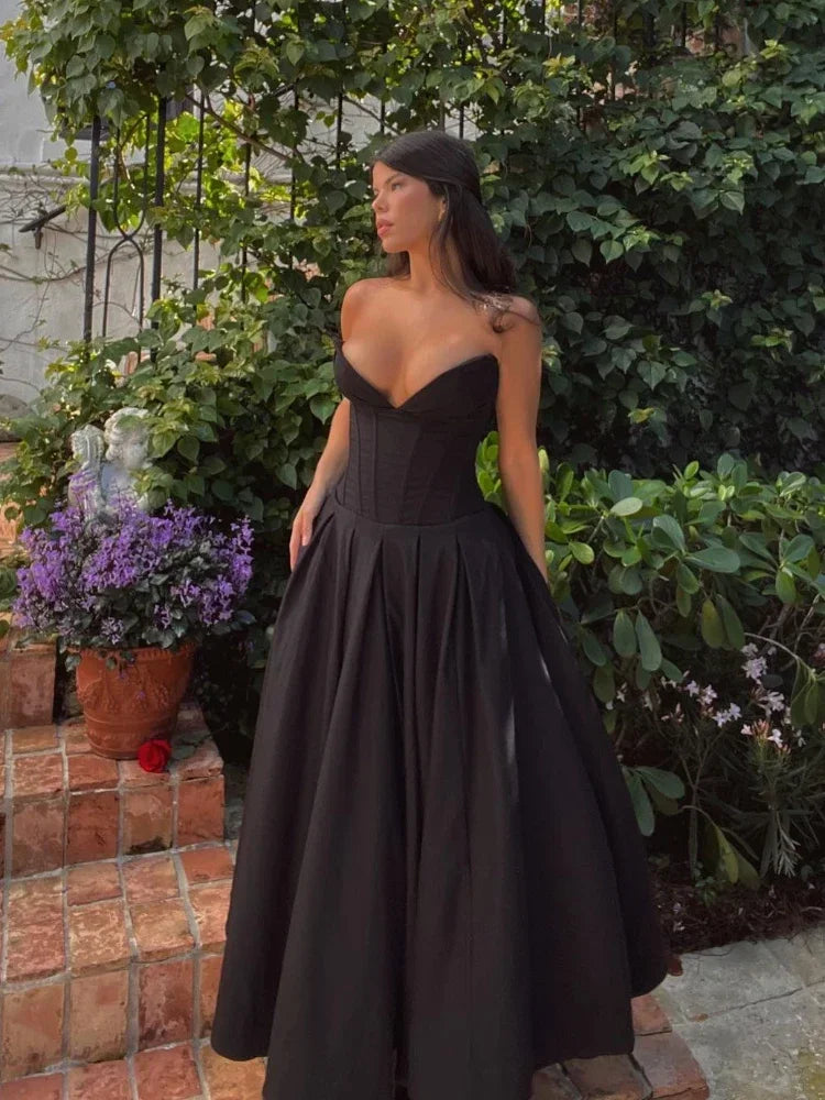 Elegant Black Strapless Corset Midi Dress for Women - Sexy Wedding, Christmas Party & Formal Events - 2023 Fashion Clothing for Special Occasions & Evening Gatherings