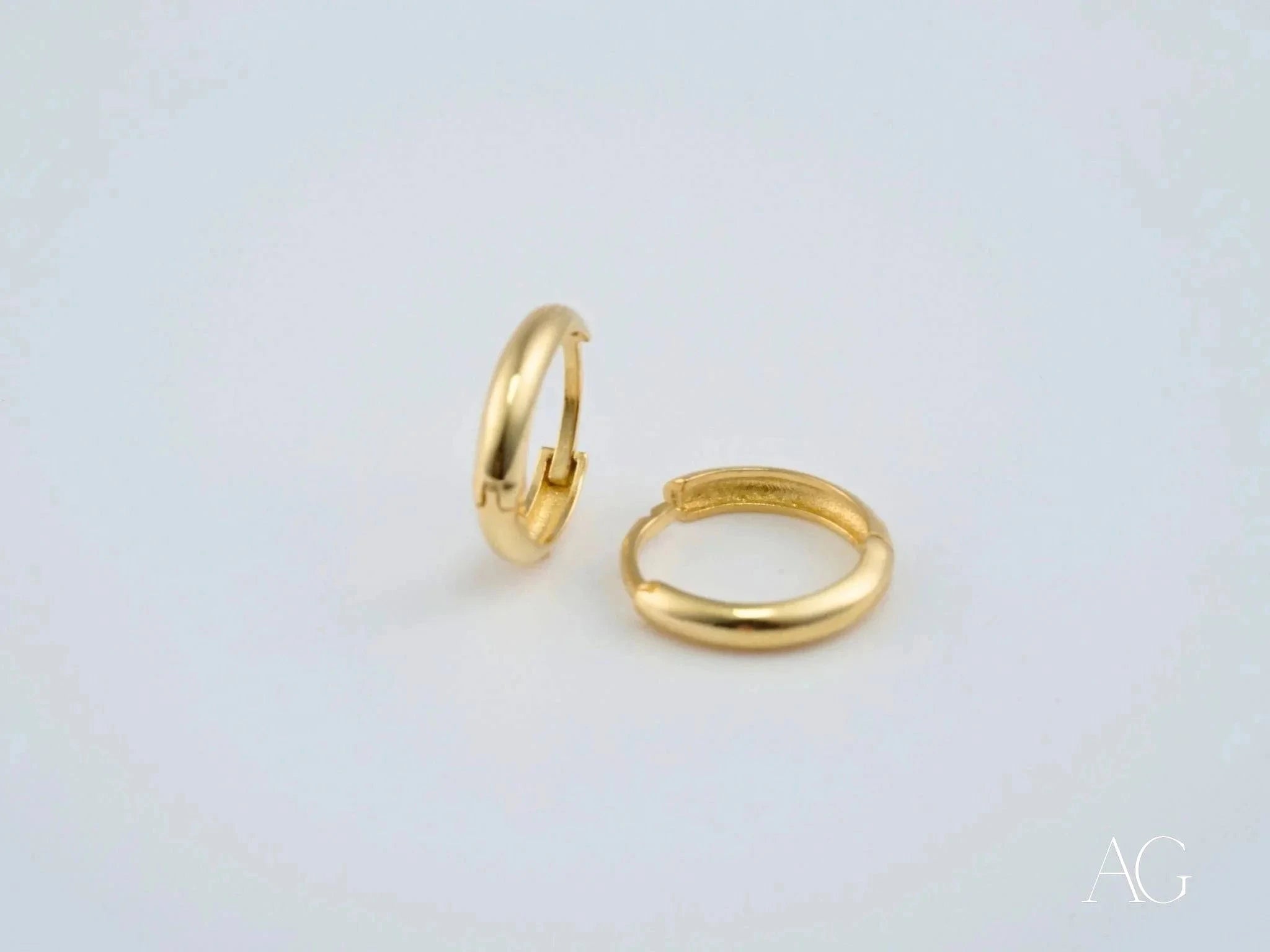 18K Yellow Gold Mini Hoop Earrings for Women - Elegant & Dainty Everyday Jewelry - Perfect for Work, Date Night & Special Occasions