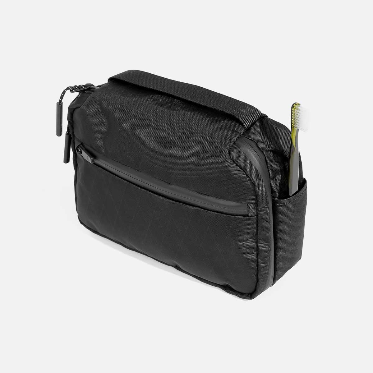 Premium Travel Kit Set - Compact & Lightweight Toiletry Bag for Men & Women - Perfect for Airplane, Camping & Business Trips - Includes TSA Approved Clear Bottles & Essential Accessories