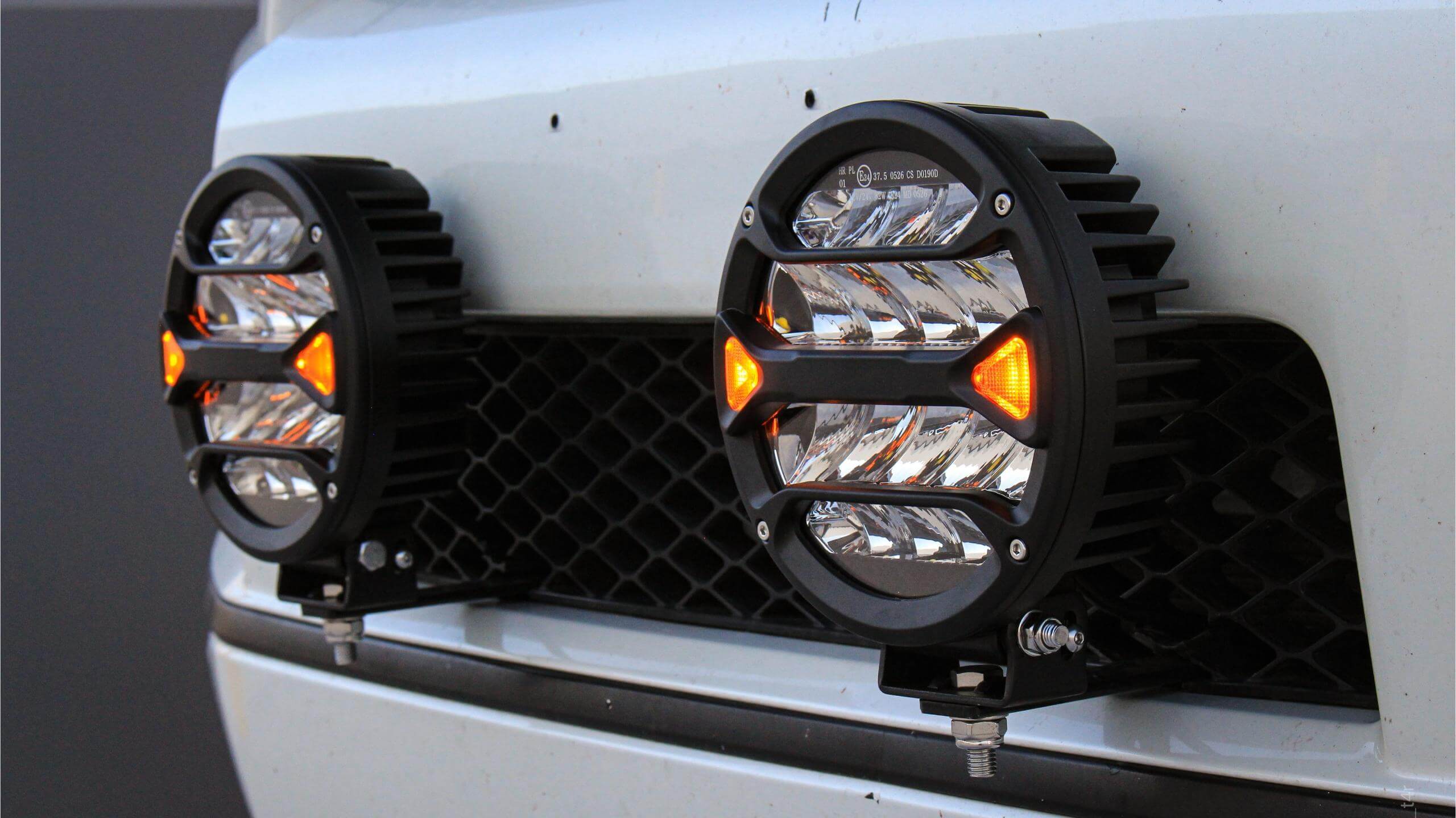 240W 7-Inch 24000LM Offroad LED Light Bar for Jeep, Truck, SUV, Pickup - High-Intensity Driving Lights for Bumper, Roof, or Grill Mounting - Perfect for Off-Roading, Night Driving, and Adventure