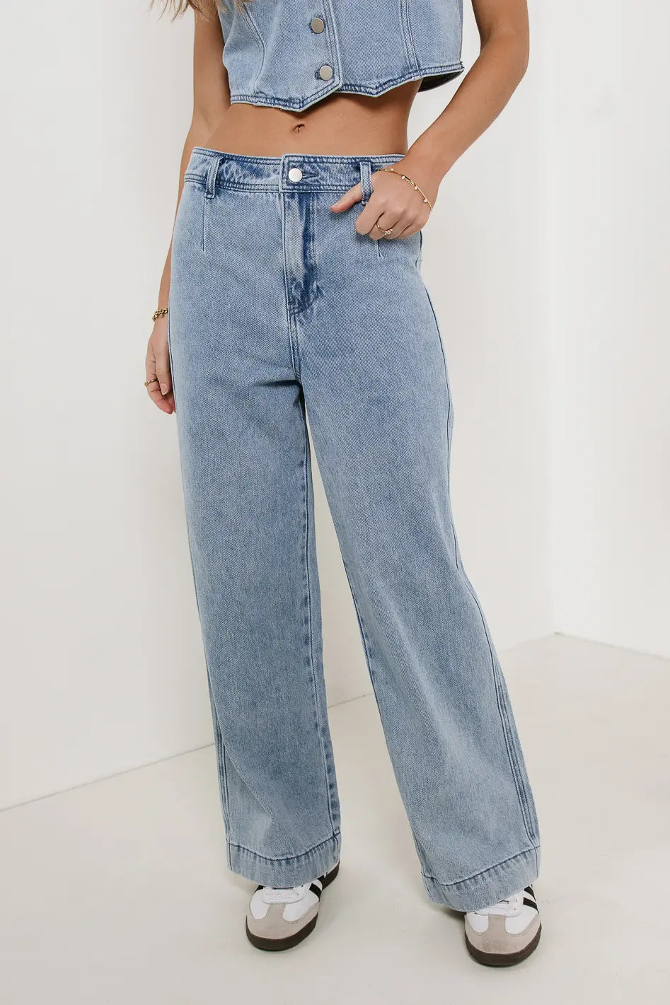 Georgia Light Wash Wide Leg Jeans for Women - Comfortable High Waist Denim Pants - Casual, Office & Weekend Outfit