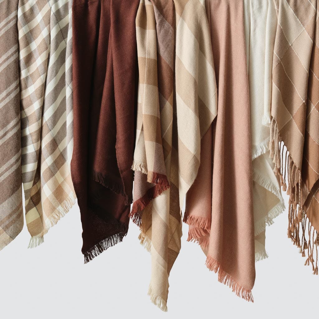 Soft & Cozy Alpaca Wool Throw Blanket - Luxurious Handwoven 100% Baby Alpaca - Perfect for Couch, Bed & Winter Warmth - Elegant Home Decor Gift
