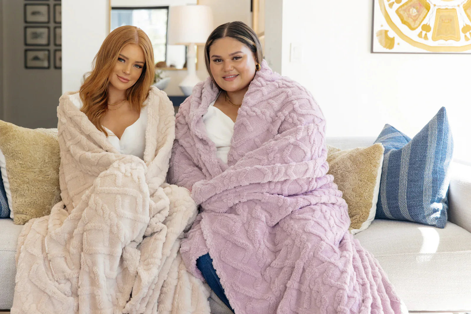 PREORDER: Soft & Cozy Clara Blanket - Family Cuddle Size (9 Color Options) for Bed, Sofa & Outdoor Picnics
