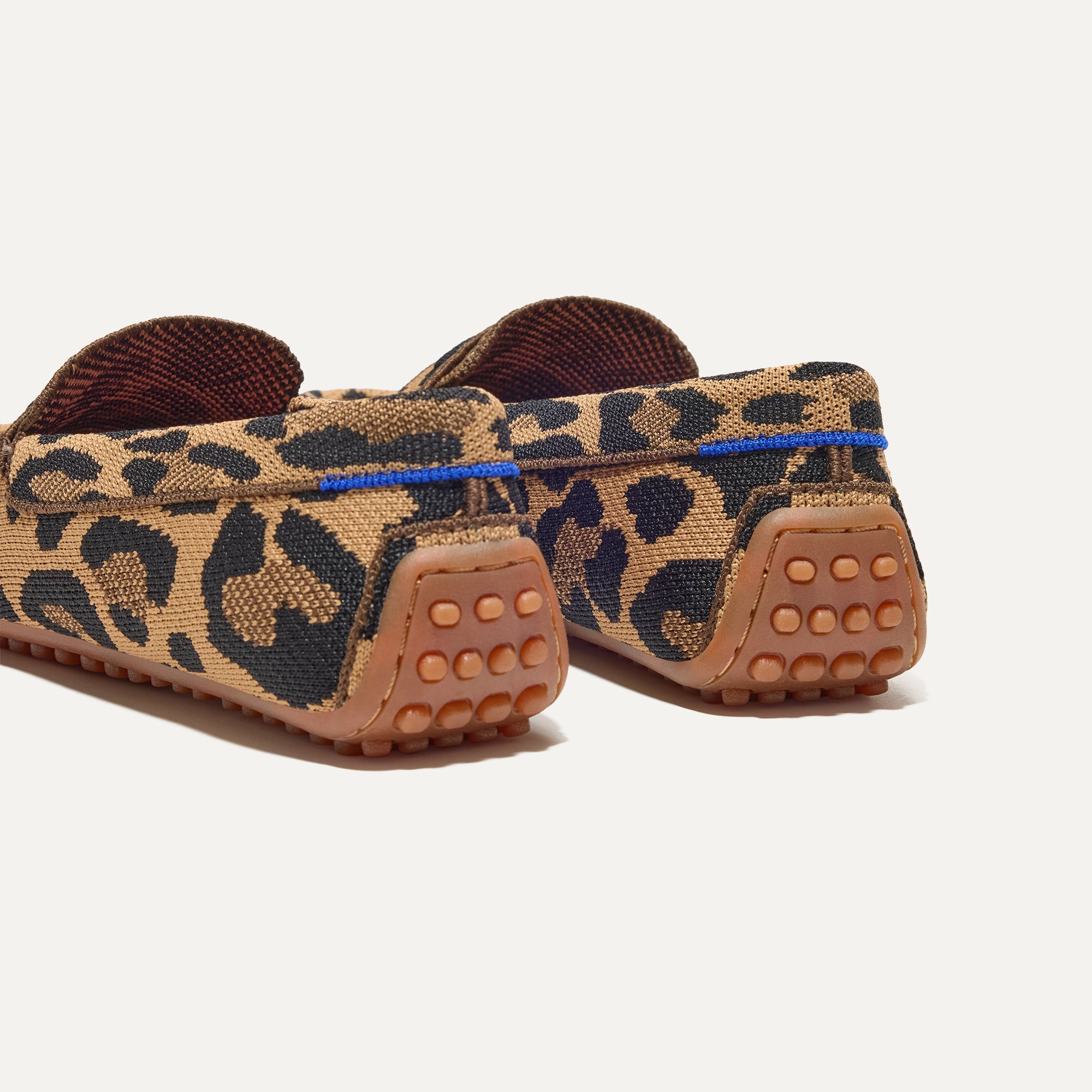 Amber Cat Car Accessories - Stylish Dashboard Decor for Safe Driving & Good Luck | Perfect Gift for Cat Lovers