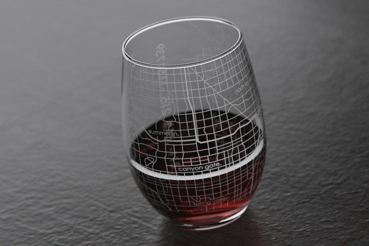 Personalized Las Vegas Nevada Map Stemless Wine Glass - 15 oz Clear Etched Glass, Custom City Gift for Couples, Anniversary, Wedding, Romantic Gifts - Perfect for Wine Tasting, Date Nights, Home Decor