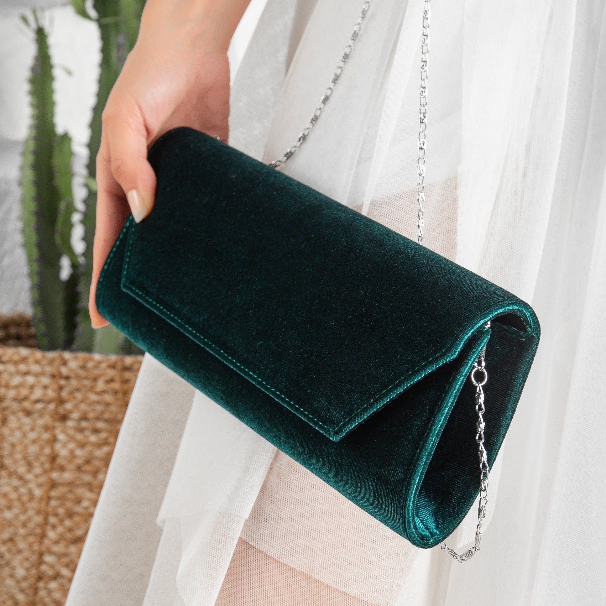 Scarlett Green Velvet Clutch Bag for Women - Elegant Evening Purse for Parties, Weddings & Special Occasions
