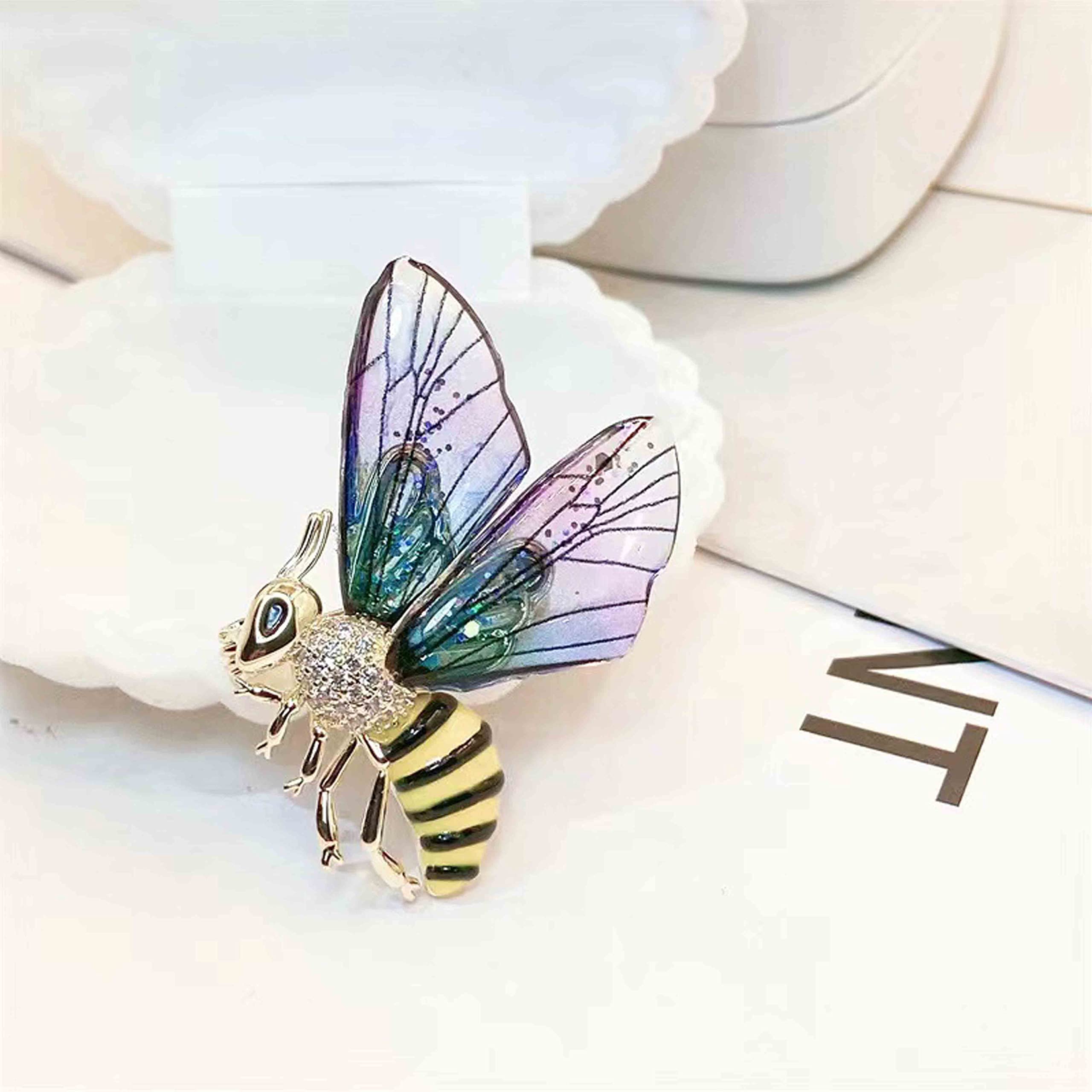 Honey Bee Brooch for Women - Gold, Silver & Colorful Mother of Pearl Insect Brooch Pin - Elegant Fashion Jewelry for Wife, Sister & Friends - Perfect for Daily Wear, Dating & Special Occasions