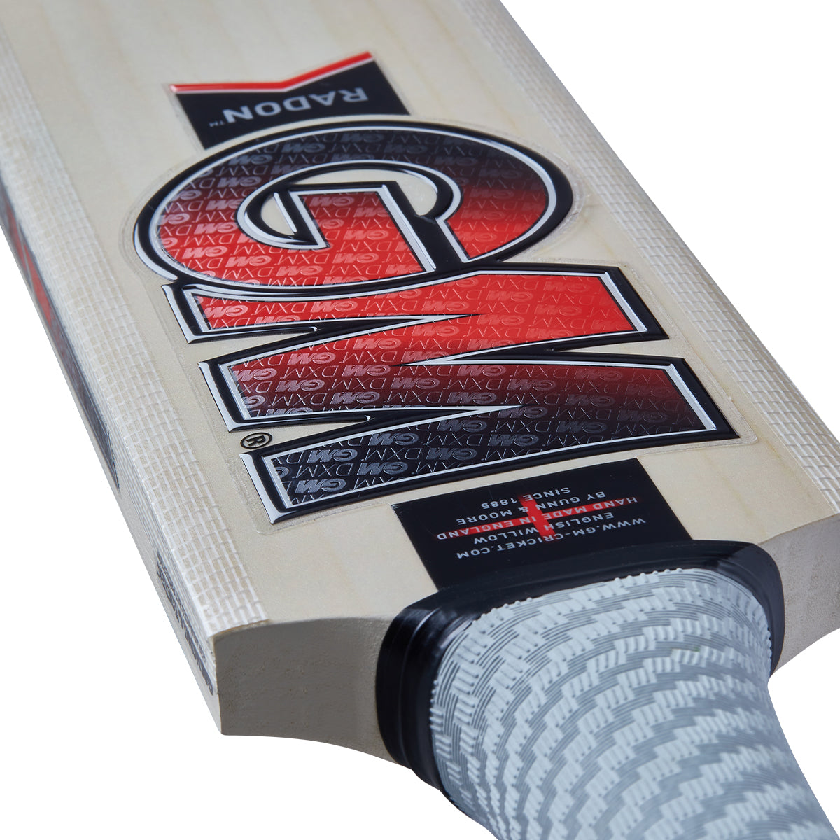 Gunn & Moore Radon Junior Cricket Bat - Lightweight & Durable for Kids & Youth | Perfect for Training, Matches & School Cricket Clubs