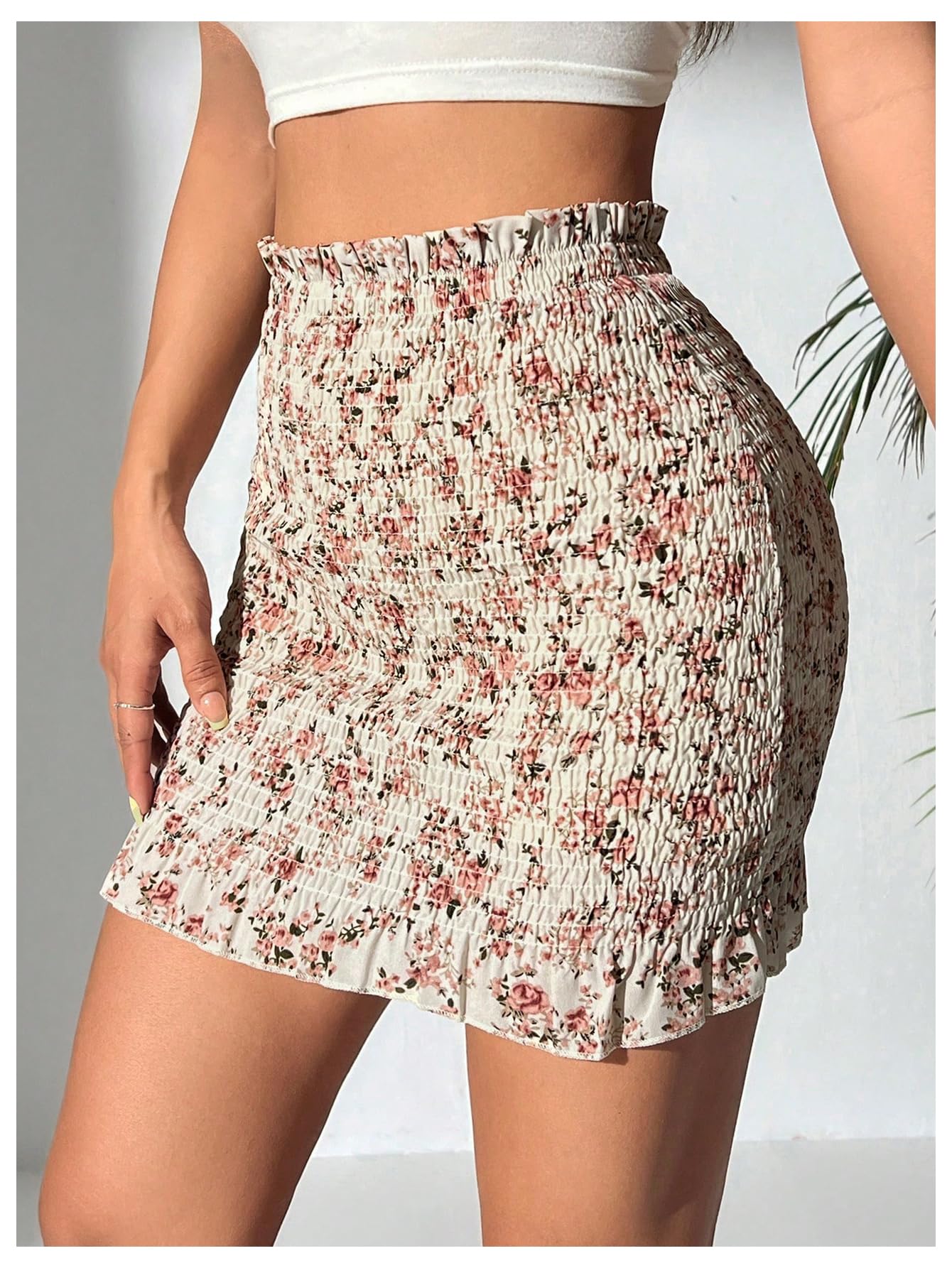 WDIRARA Women's Floral Print Smocked Mini Skirt - Stretchy Bodycon Fit, High Waisted Short Skirt for Summer, Beach, Party & Casual Wear