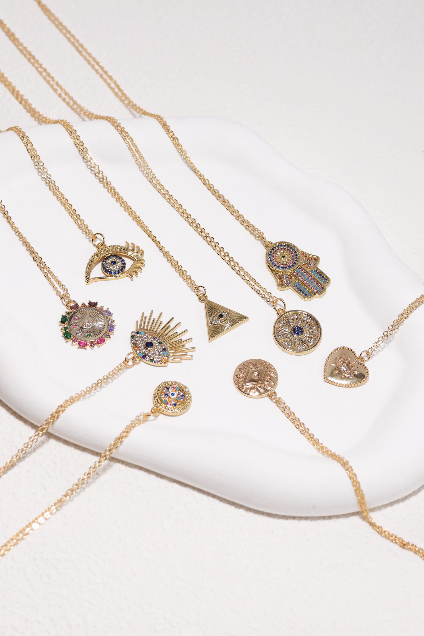 Evil Eye Necklace for Women - Protection & Good Luck Charm - Dainty Gold & Silver Pendant Jewelry - Perfect for Everyday Wear, Gifts & Spiritual Healing