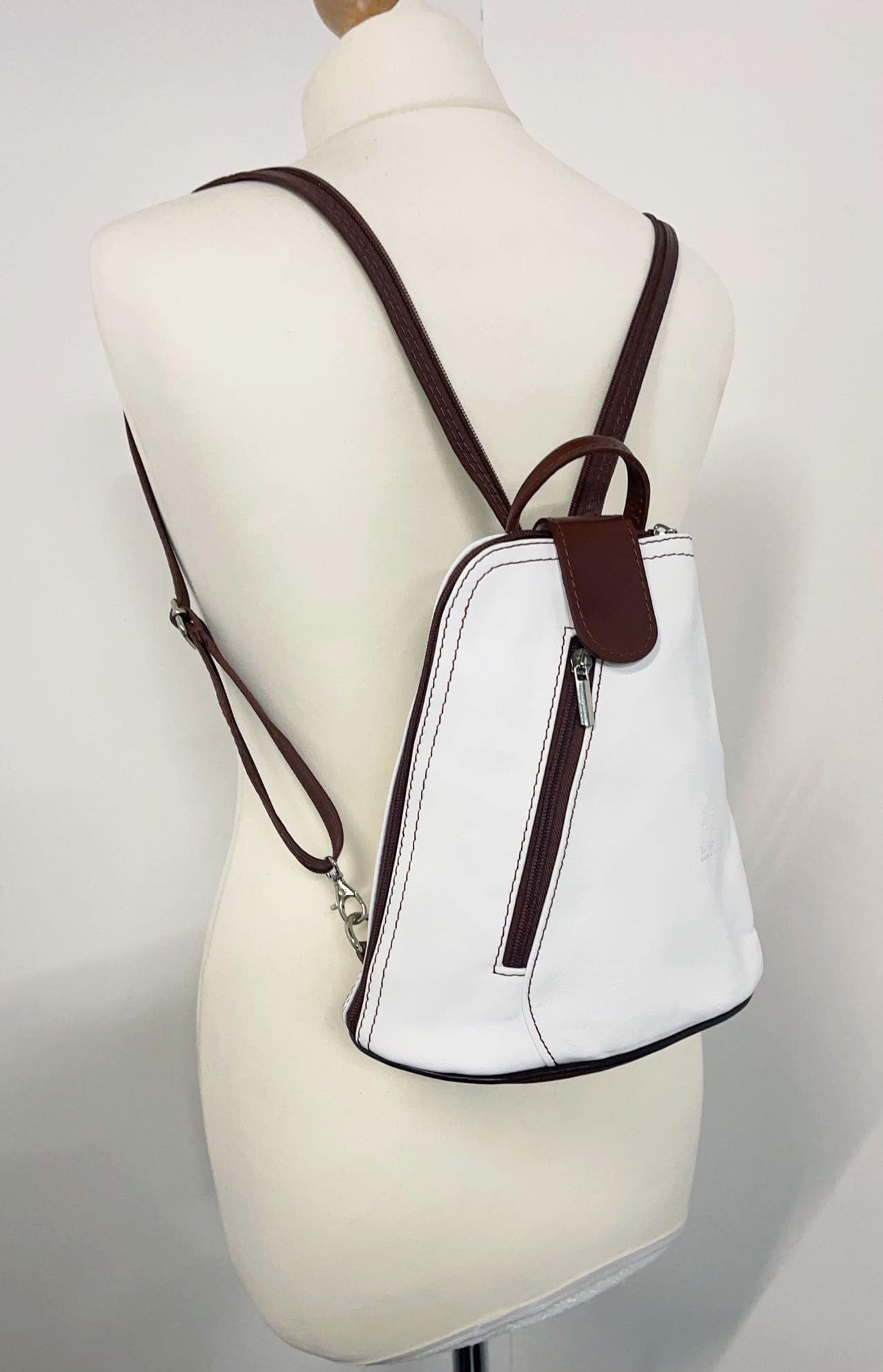 LeahWard Genuine Italian Leather Backpack for Women - Soft & Stylish Handbag for Travel, Work & Holiday Gifts