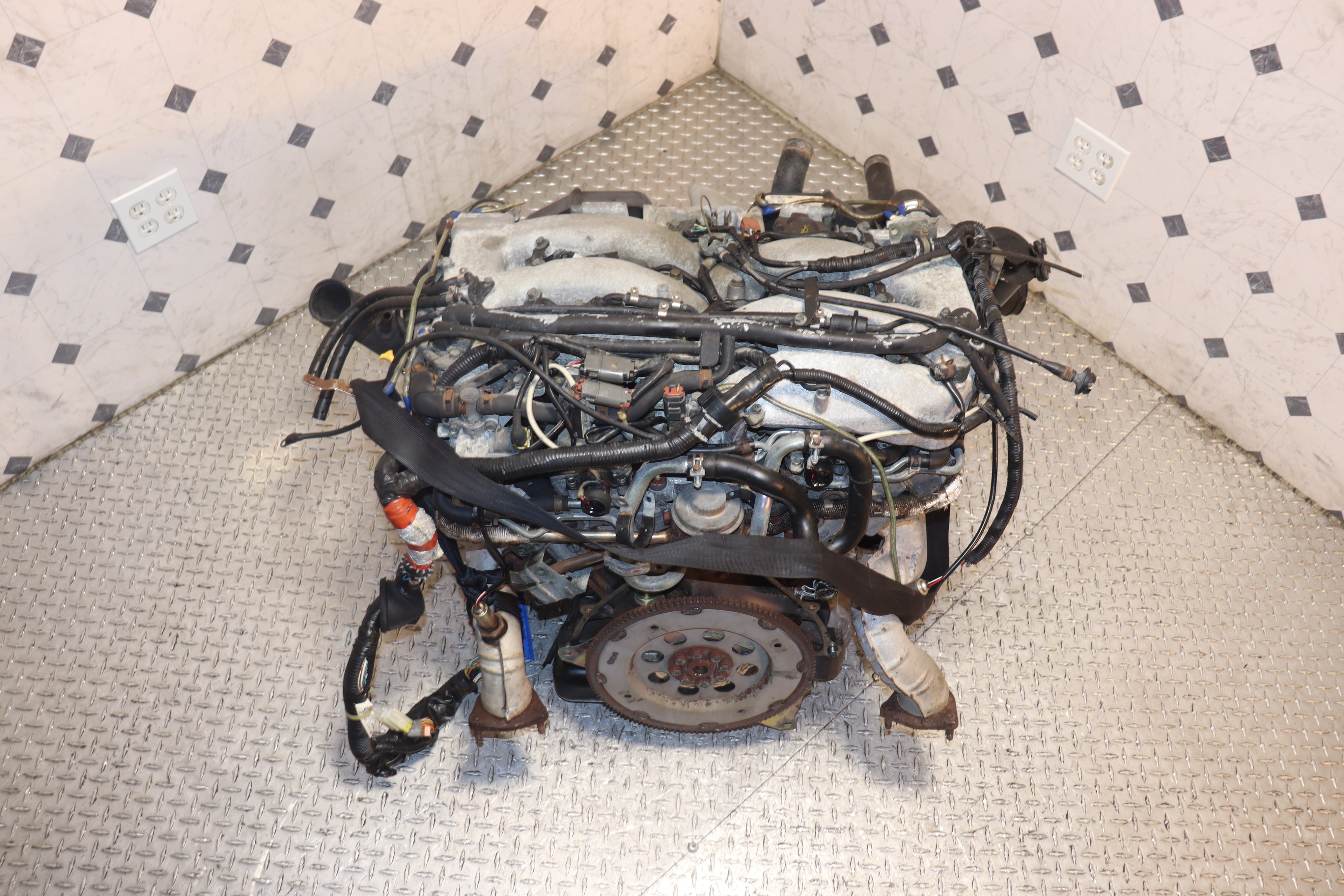 JDM 1990-1995 Nissan 300ZX Z32 VG30DE Non-Turbo 3.0L V6 DOHC Engine - Replacement Motor for Performance Upgrades & Classic Car Restoration
