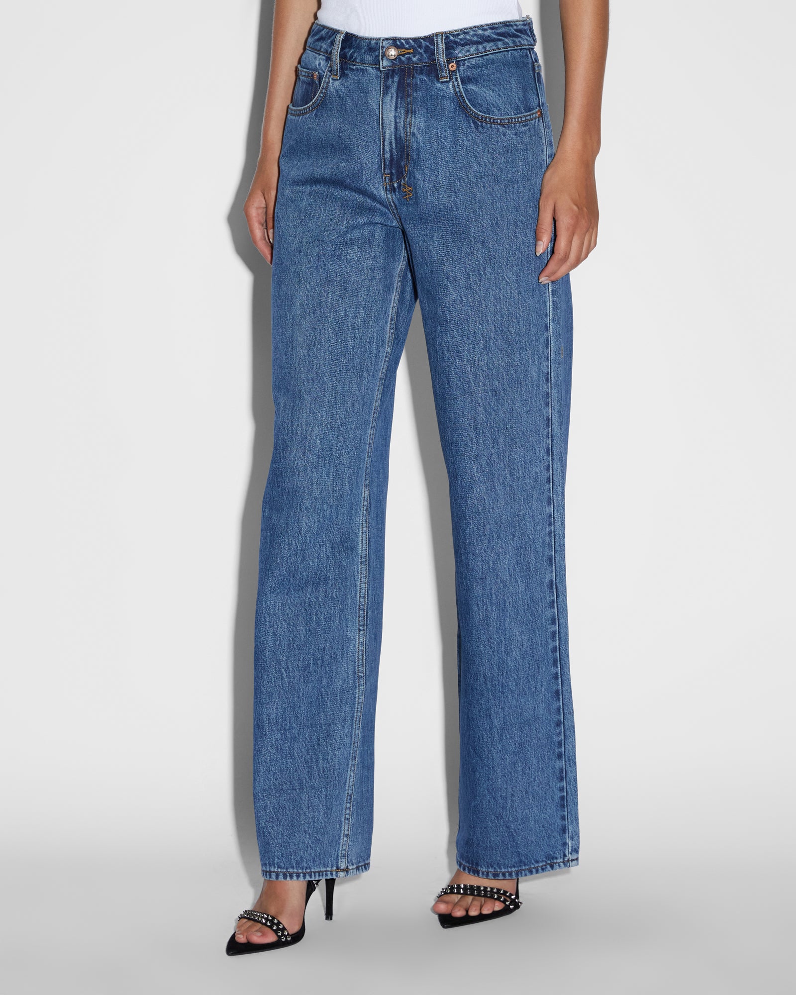Low Rider Carpenter Moody Jeans - Durable Work Pants for Construction & Outdoor Activities | Comfortable Fit for Carpenters, Builders & DIY Enthusiasts