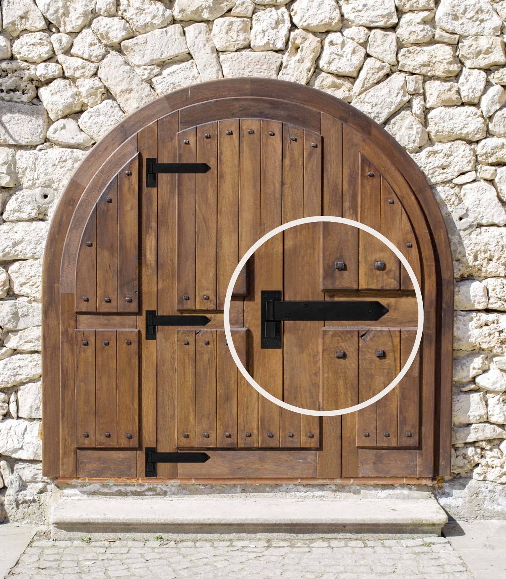 Heavy Duty 2-Piece Black Matte T Hinge Set for Wooden Fences, Barn Doors & Shed Doors - Outdoor Gate Hinges with Rust-Resistant Finish - Perfect for Backyard Fences, Farm Gates and Storage Sheds