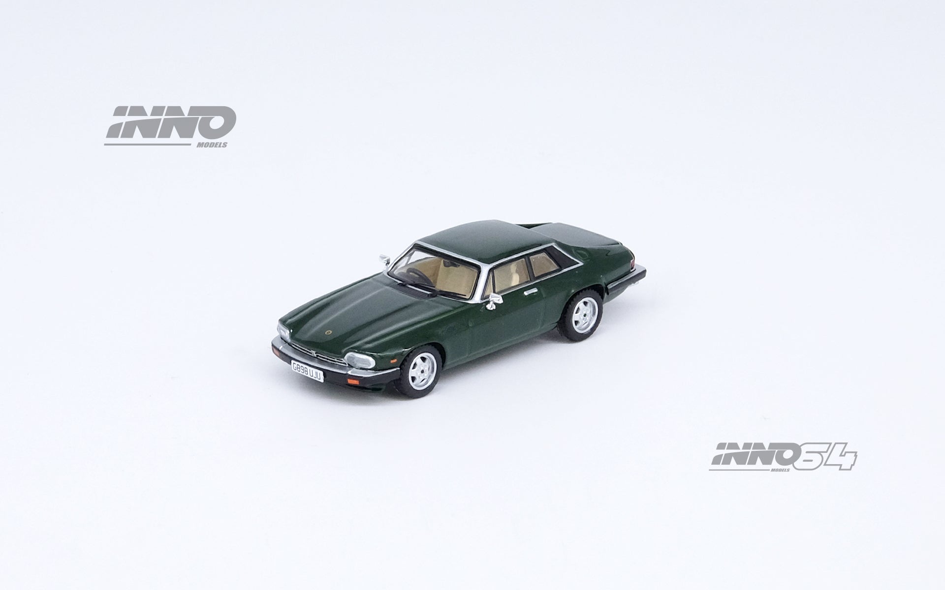 INNO64 1:64 Scale Diecast Jaguar XJ S Model Car - British Racing Green Collectible for Display & Racing Enthusiasts | Perfect for Car Collections, Dioramas & Gift Giving