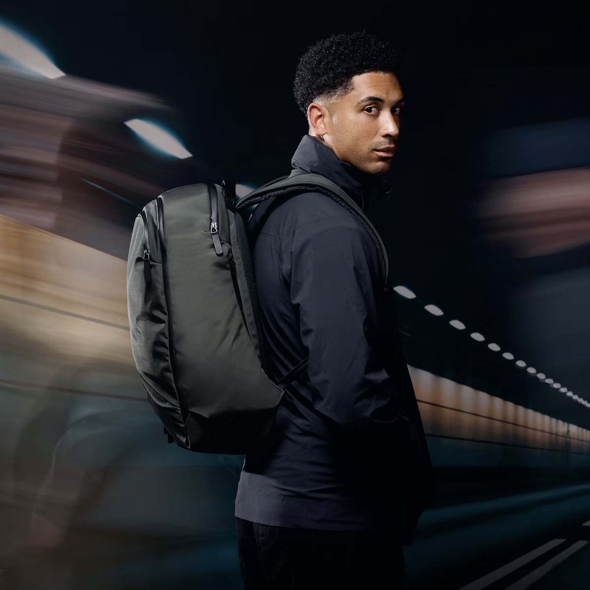 Bellroy Transit Workpack Pro 28L - Premium Waterproof Laptop Backpack for Business Travel & Commuting - Durable Work Bag with USB Charging Port & Spacious Storage for Men & Women