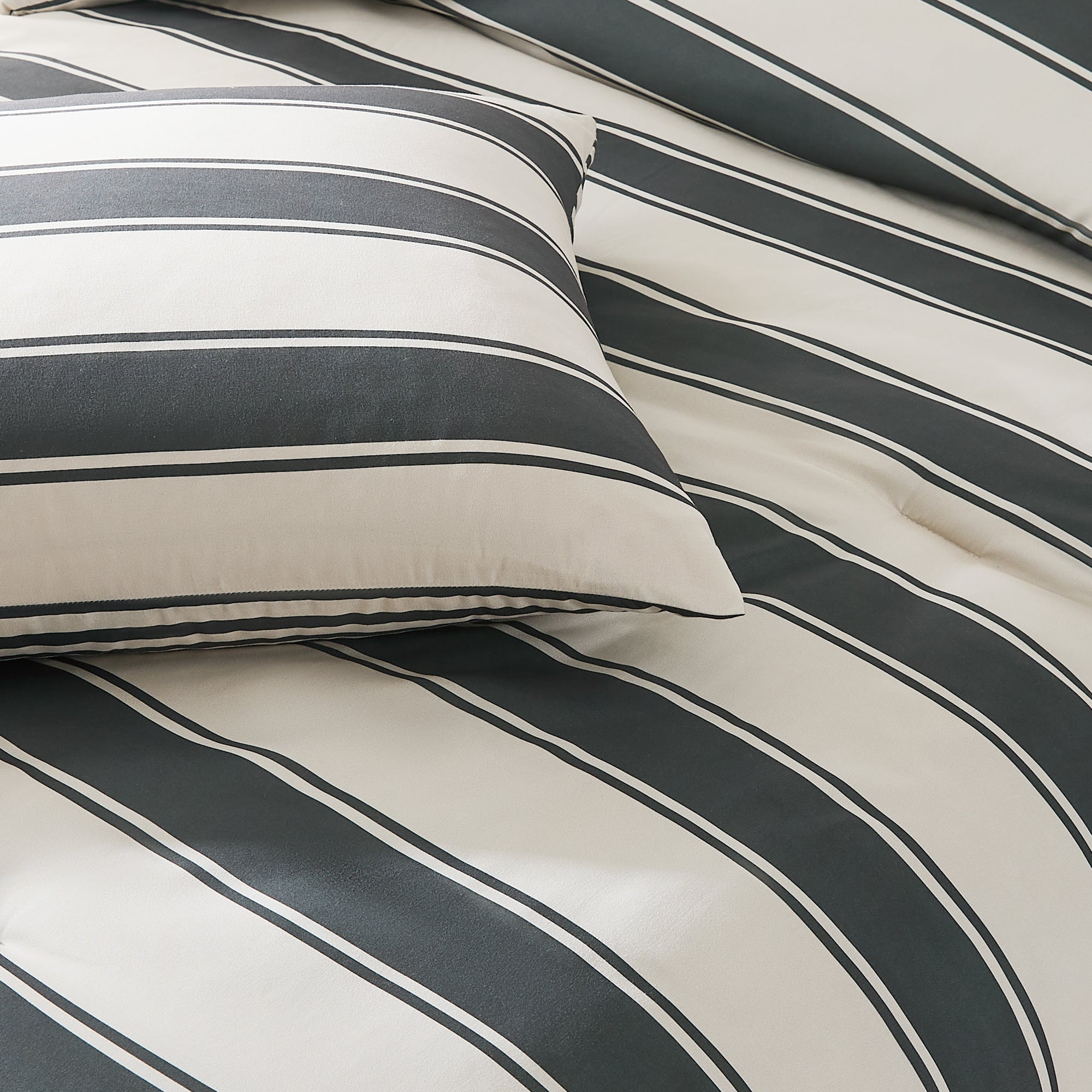 Gale Cabana Stripe Comforter Set - Queen Size Bedding, Soft & Breathable Cotton, Coastal Beach Style - Perfect for Guest Rooms, Vacation Homes & Summer Bedroom Decor