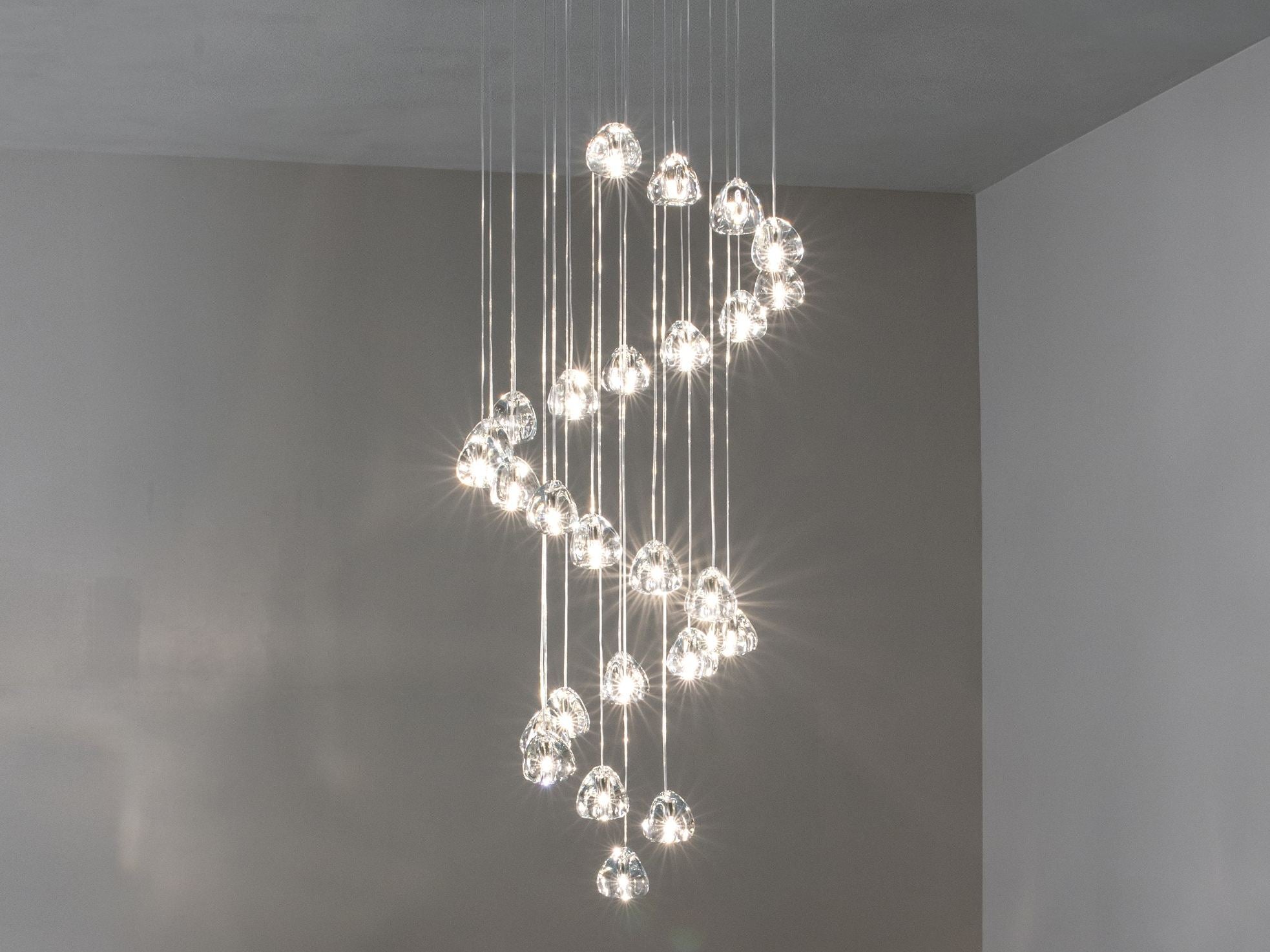 Elegant Crystal Pendant Light - Modern Chandelier for Dining Room, Bedroom & Living Room Decor - Dimmable LED Hanging Lamp for Home & Office Lighting