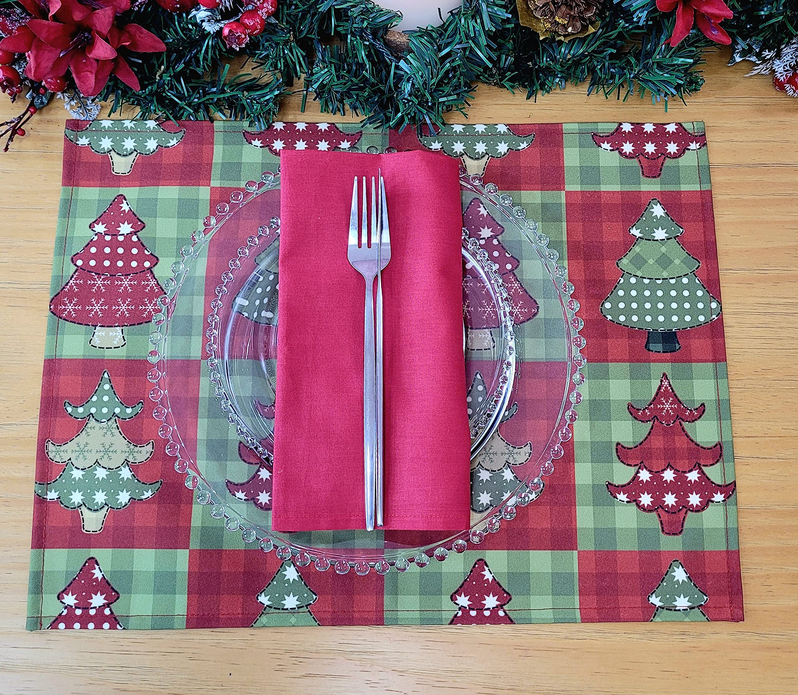 Maison Charlo 4-Pack Christmas Tree Patchwork Placemats - 17x13 Inch Waterproof Polyester Table Mats for Dining & Kitchen - Washable Heat-Resistant Holiday Decor (Red) | Perfect for Christmas Parties, Family Dinners & Festive Home Decor