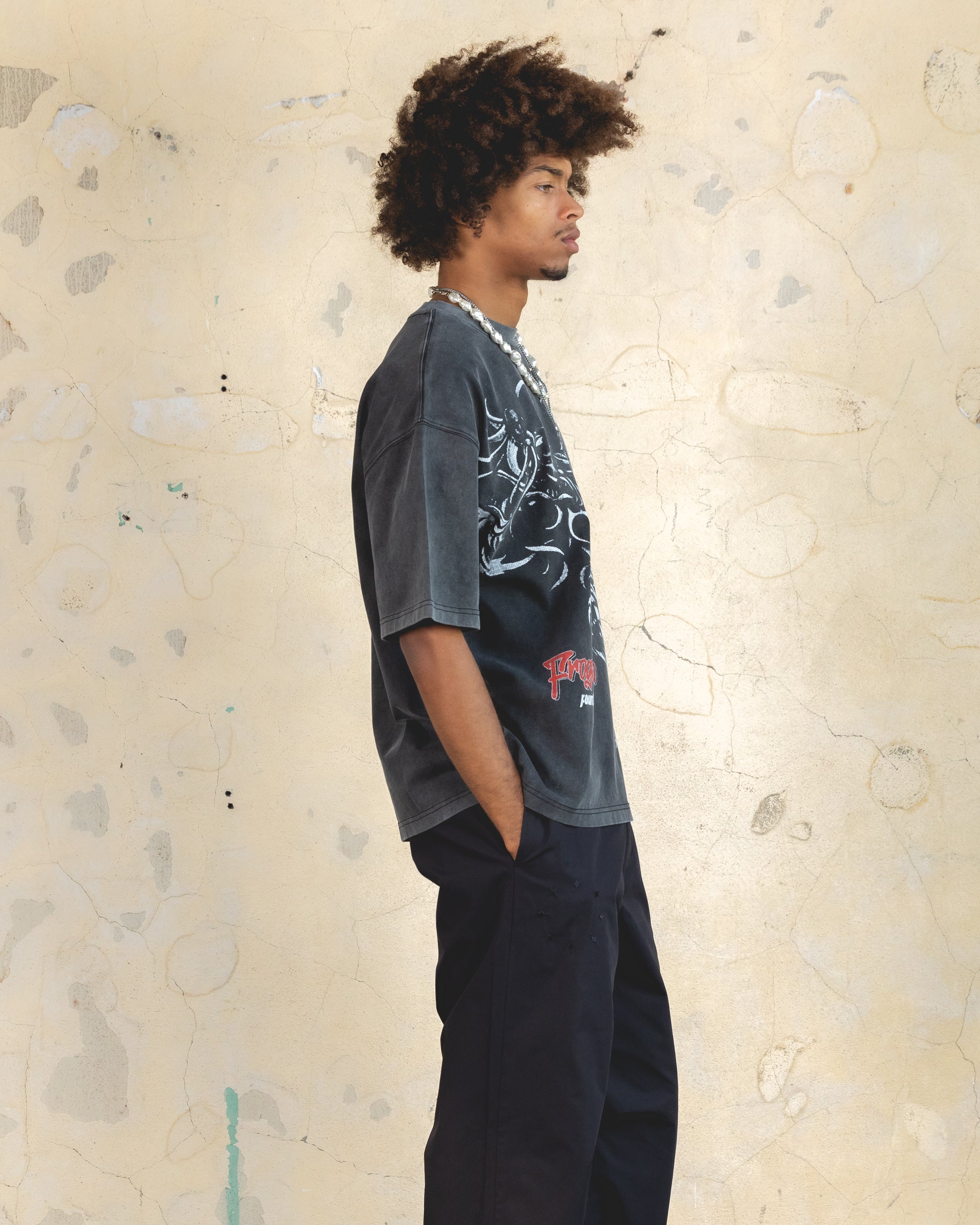 404 Dragon Vintage T-Shirt - Retro Graphic Tee in Charcoal Grey - Perfect for Casual Wear, Street Style & Gift Giving