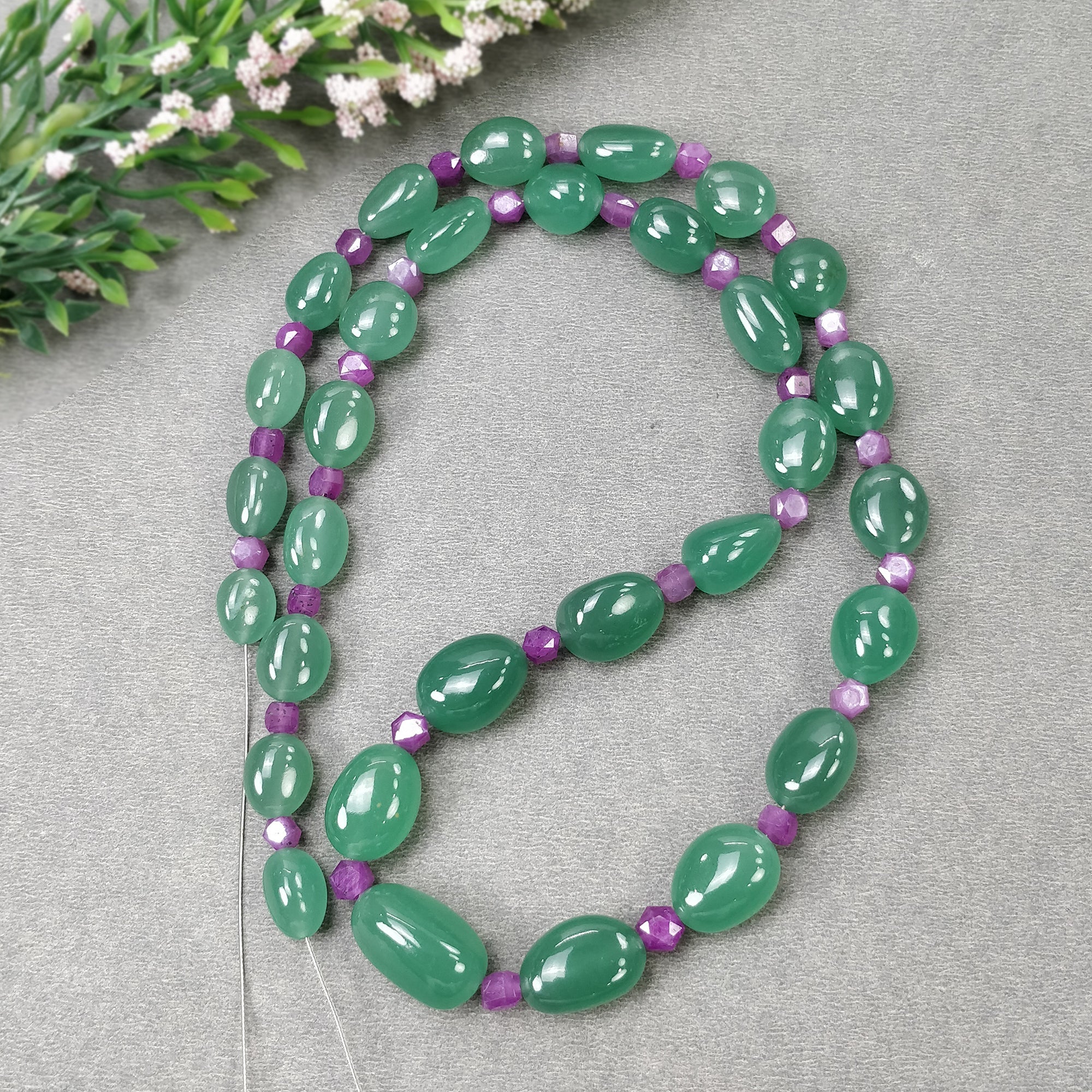 Natural Green Quartzite with Raspberry Sapphire Gemstone Loose Beads - 282.35cts Untreated Quartzite Cabochon Nuggets (20 Pieces) for Jewelry Making, DIY Crafts, and Healing Crystal Collections