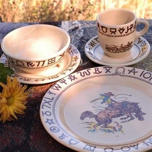 Cowboys & Brands Western Ranch Dinnerware Set - Rustic Tableware for Cowboy Themed Parties, BBQ, and Ranch Style Dining