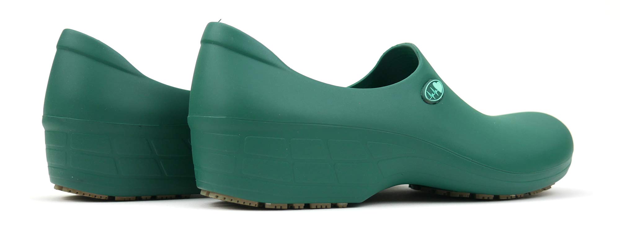 Non-Slip Waterproof Work Clogs for Women - Comfortable Nursing Shoes for Nurses, Chefs & Kitchen Staff - Ideal for Hospitals, Restaurants & Healthcare Facilities