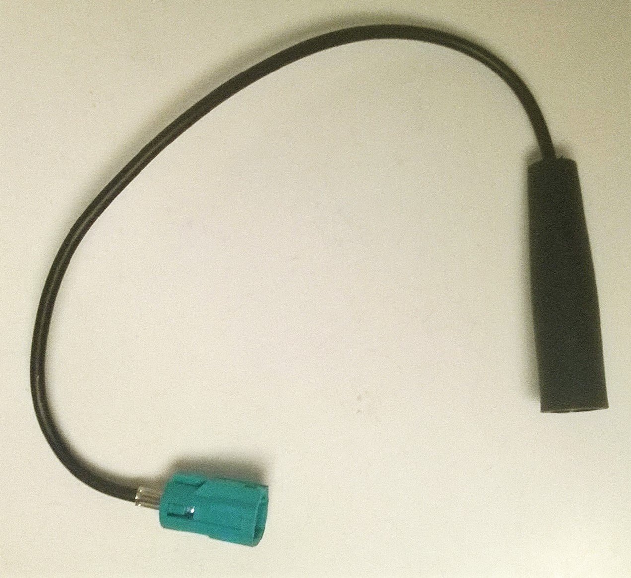 Chrysler Crossfire Antenna Adapter 2004-2008 - OEM Radio Connector for Aftermarket Antenna & FM Modulator - Perfect for Car Audio Upgrades & Stereo Installations