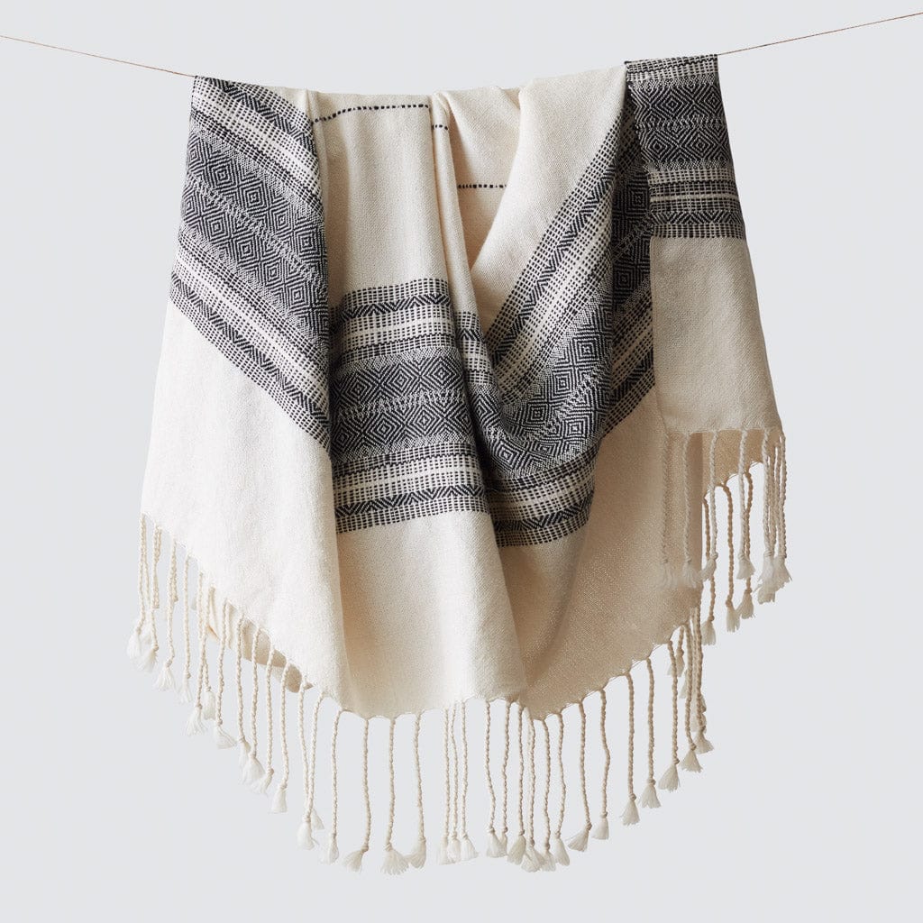 Soft & Cozy La Brisa Alpaca Throw Blanket - Luxury 100% Alpaca Wool Blanket for Bed, Couch & Travel - Warm Winter Throw for Home Decor, Gift & Cozy Nights