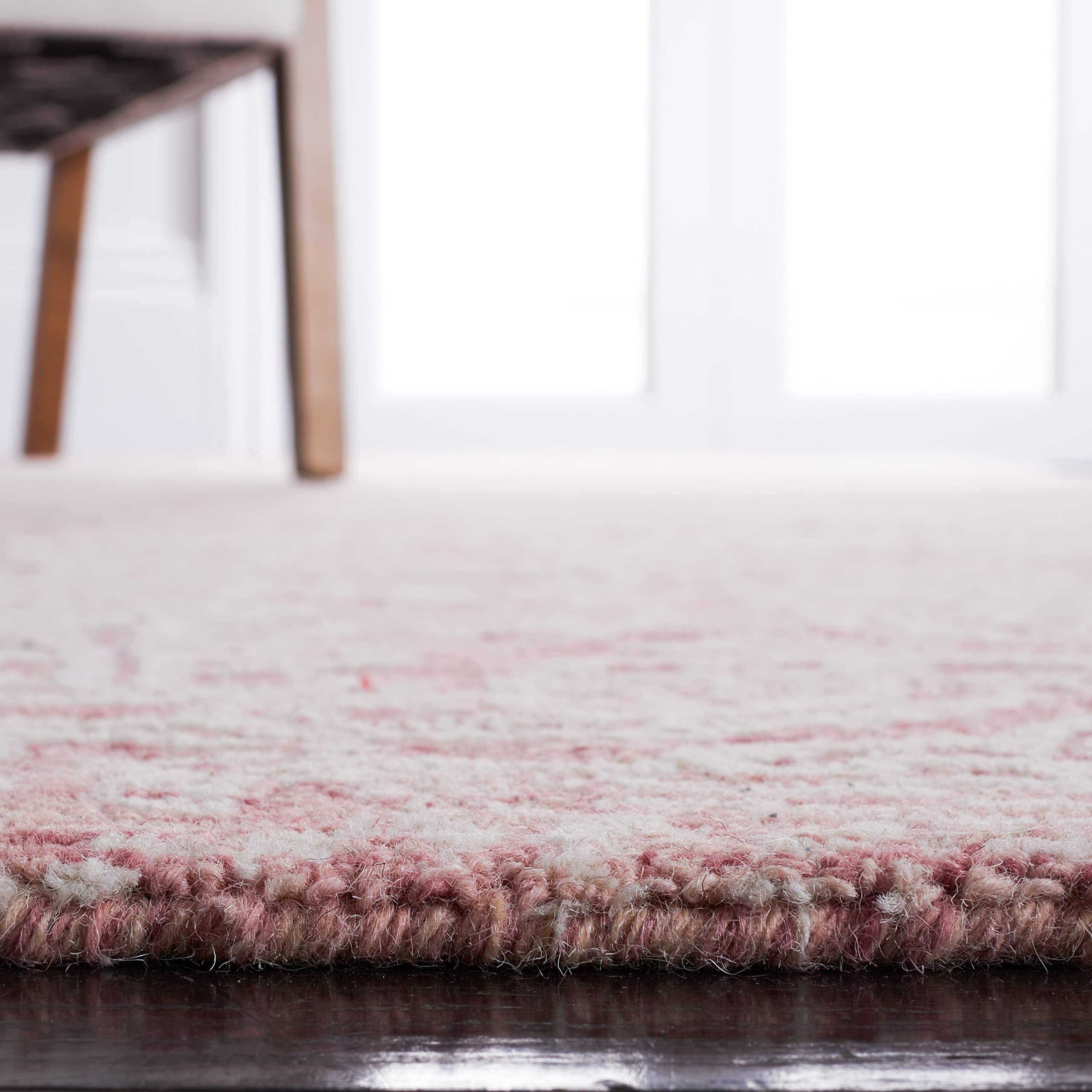 SAFAVIEH Metro Collection 6' Square Pink Ivory Wool Area Rug - Handmade Premium Rug for Living Room, Dining Room & Bedroom | Soft & Durable Floor Decor for Home & Office