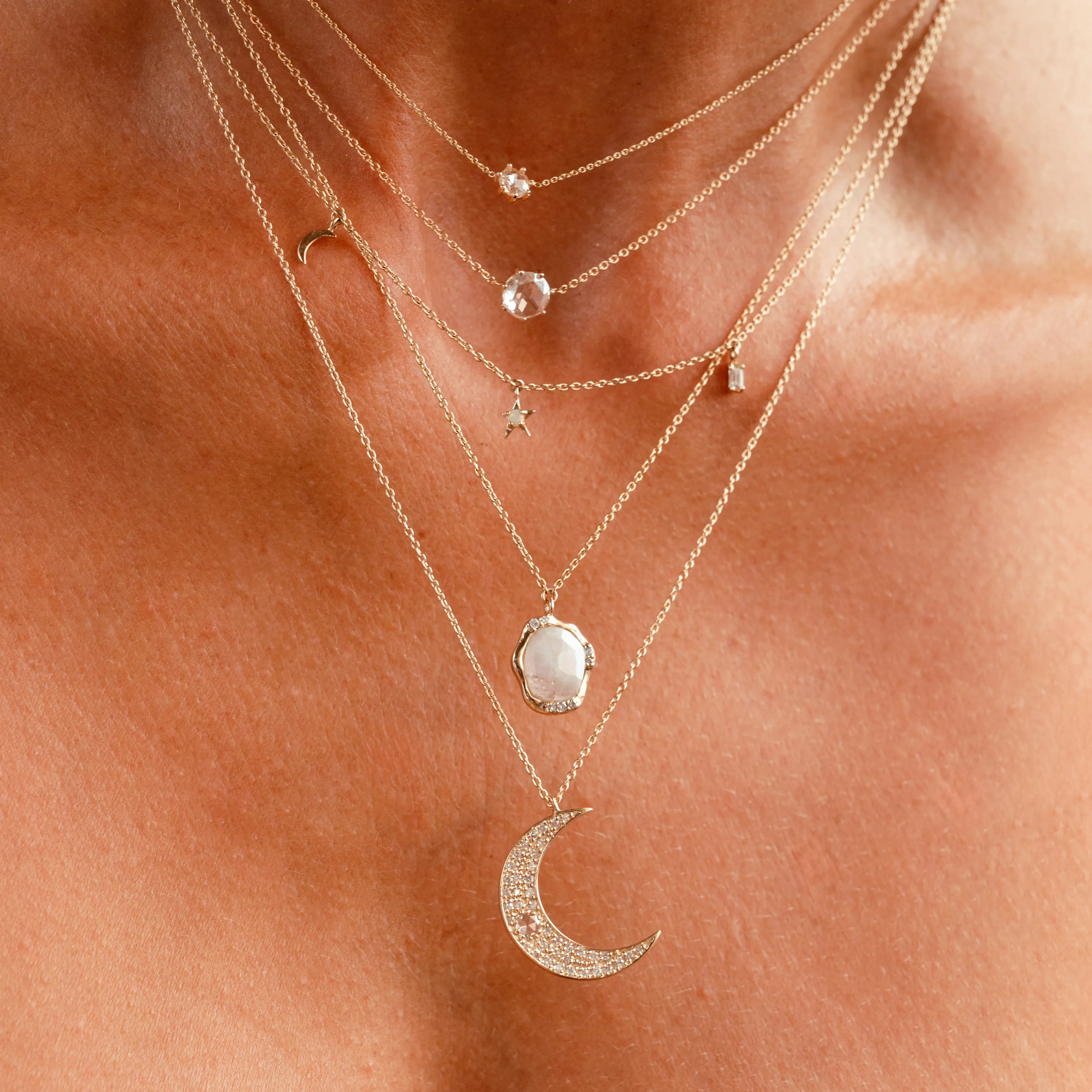 Moonstone Diamond Mood Necklace – Elegant Healing Crystal Jewelry for Women, Perfect for Meditation, Yoga & Spiritual Gifts