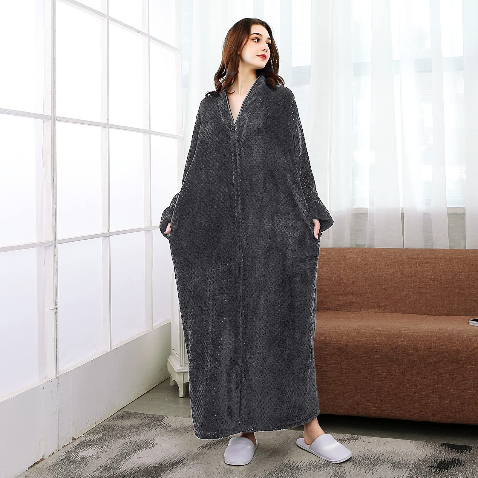 HelloMamma Women's Warm Plush Winter Robe - Long Fleece Bathrobe with Zipper for Women | Cozy Loungewear for Cold Nights & Spa Days