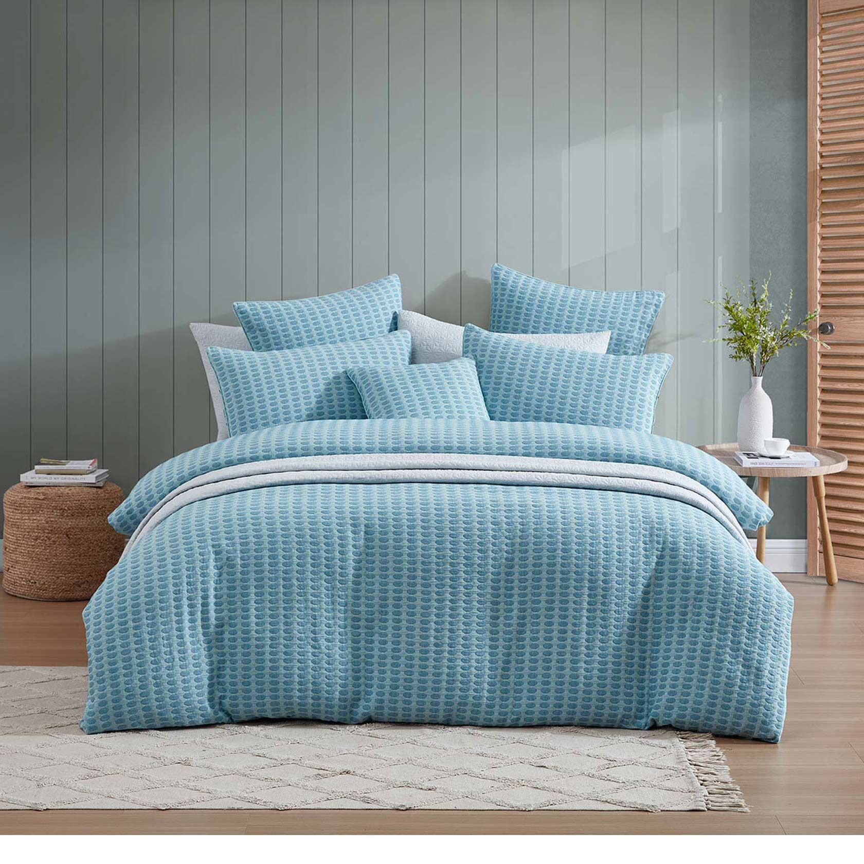 Frankie Turquoise Quilt Cover Set by Logan & Mason Platinum - Luxury Bedding for Master Bedroom & Guest Room Decor