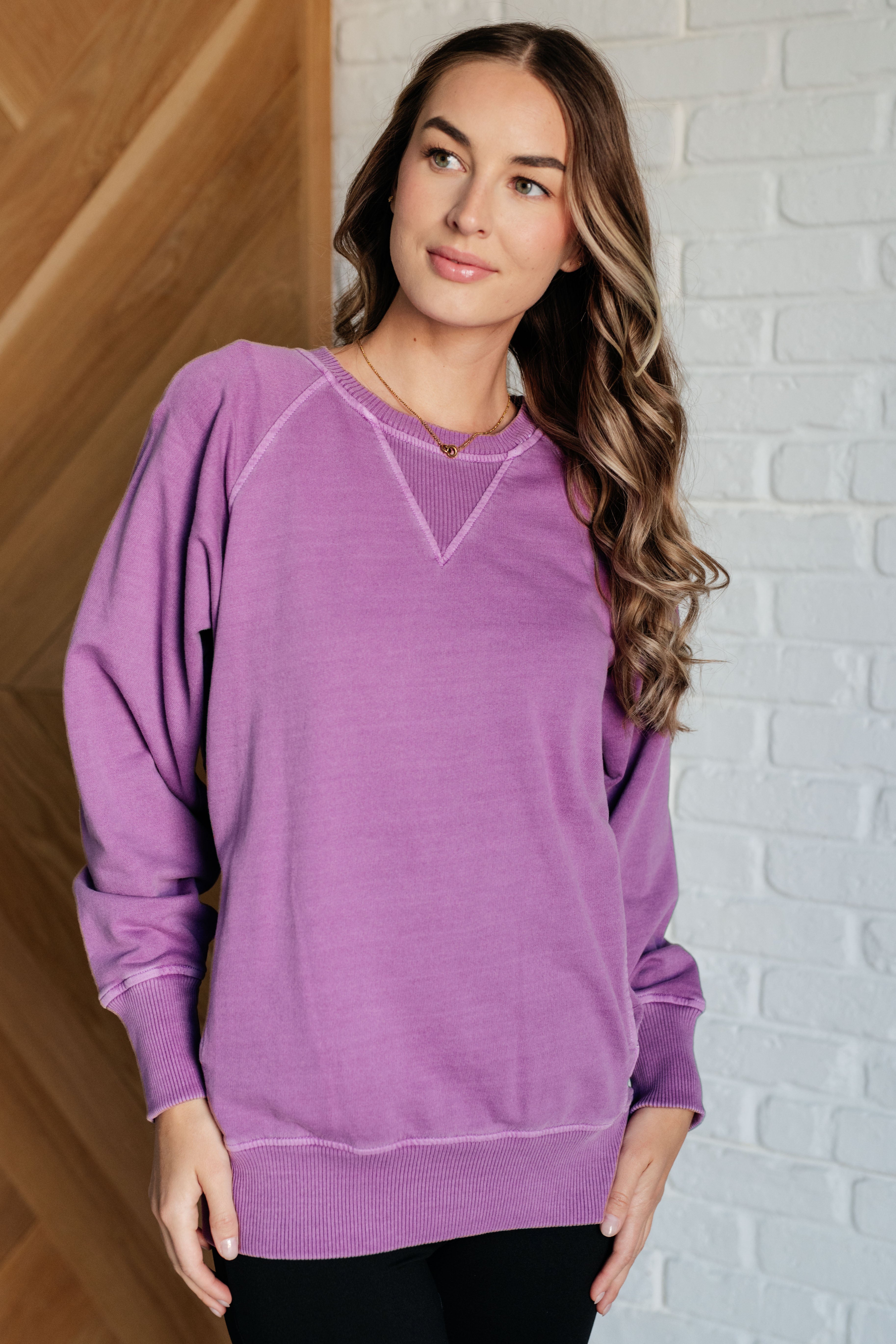 Best Light Plum Sweatshirt for Women - Soft & Comfortable Pullover Hoodie for Casual Wear, Lounge & Outdoor Activities