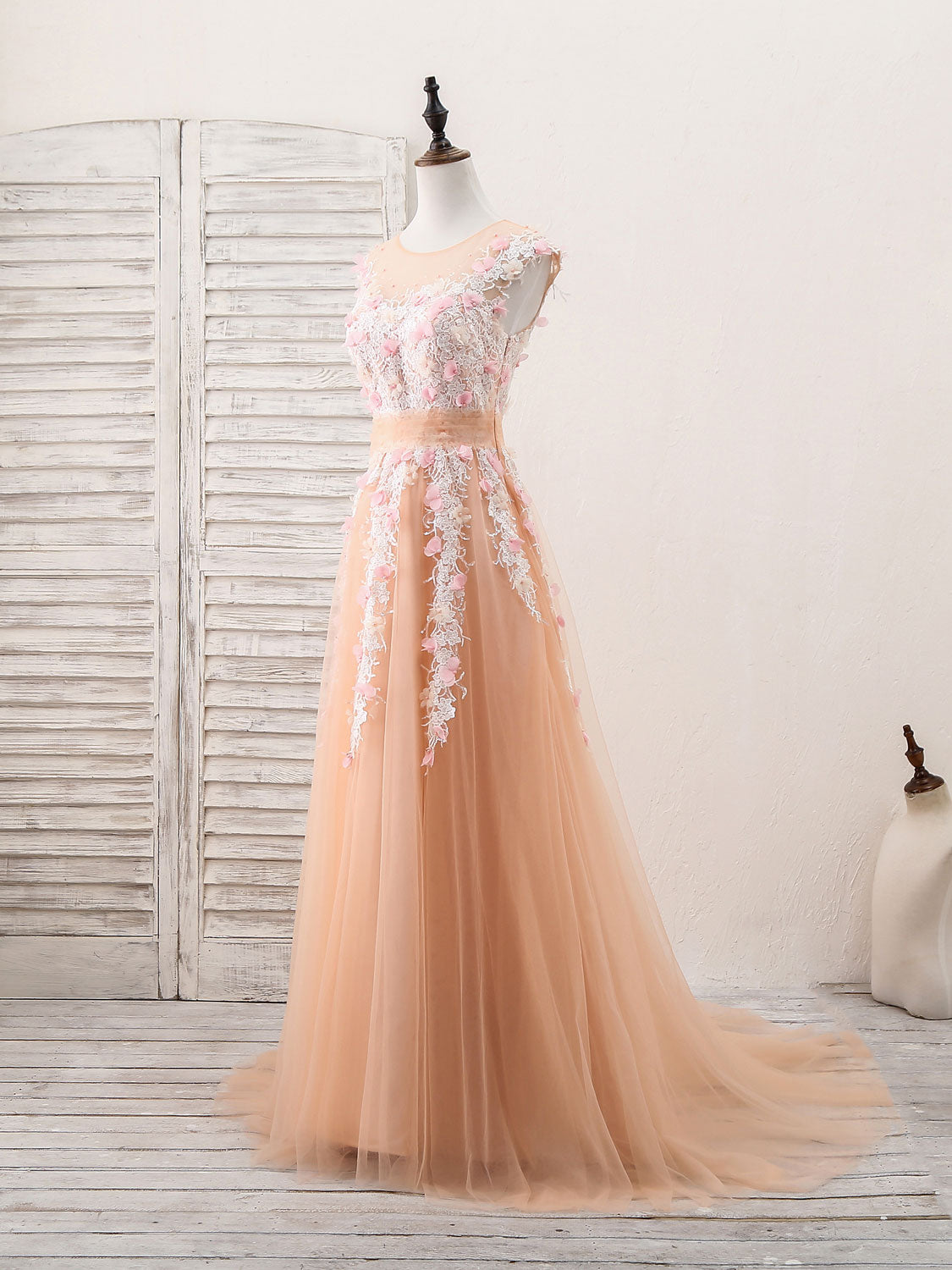 Elegant Champagne Tulle Lace Long Prom Dress | Formal Evening Gown for Homecoming, Wedding, and Special Occasions