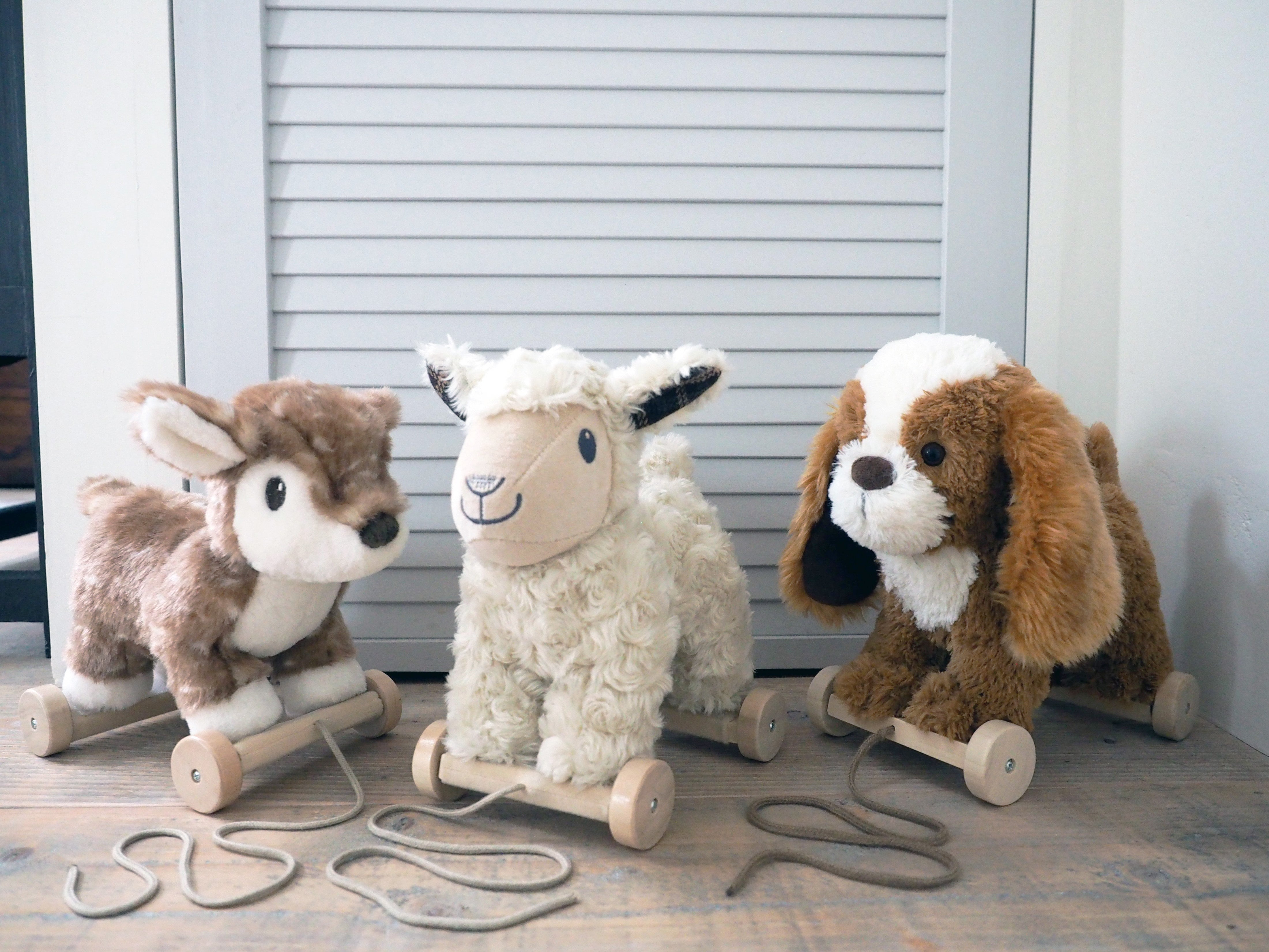 Peanut Pup Pull Along Toy - Interactive Dog Toy for Small & Medium Dogs - Perfect for Indoor & Outdoor Playtime